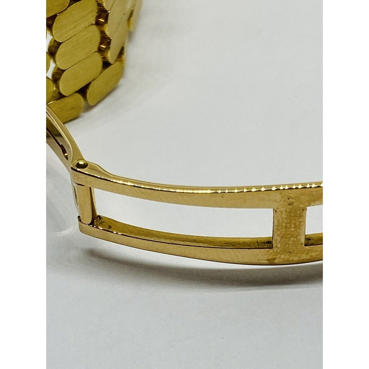 Solid 18k Yellow Gold JUVENIA Unisex Watch with Diamonds 101 grams 33mm ACCURATE