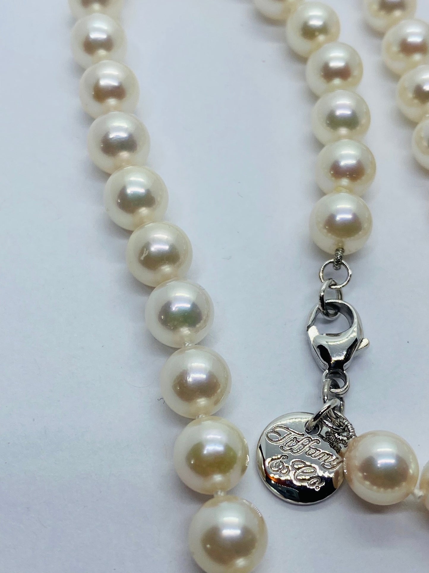 $2750 PEARL NECKLACE TIFFANY & CO STAMP IN WHITE GOLD 18K 17” 7-7.5MM PEARLS