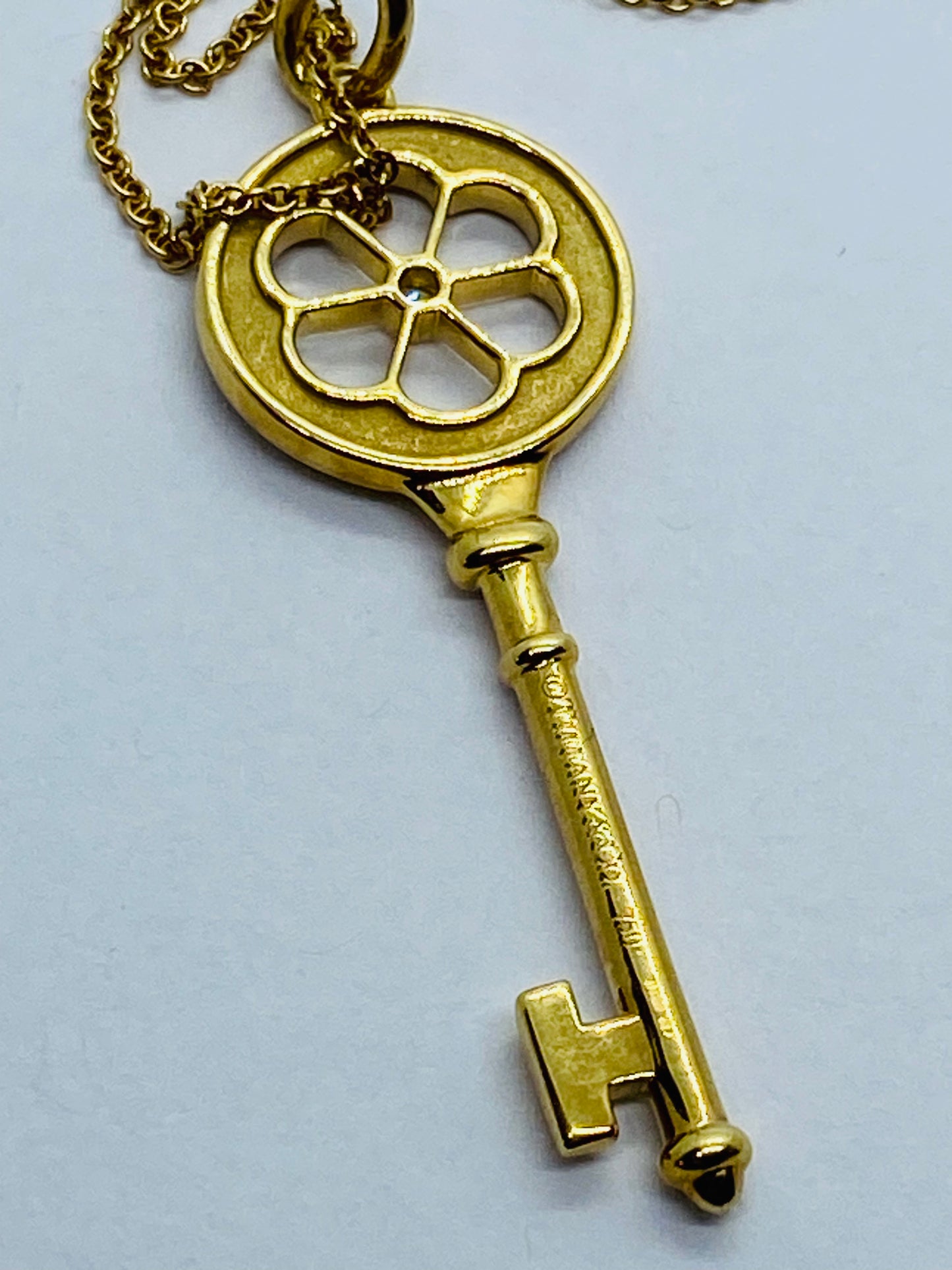 TIFFANY & CO 18K YELLOW GOLD DIAMOND KEY PENDANT WITH NECKLACE 18.5” LONG