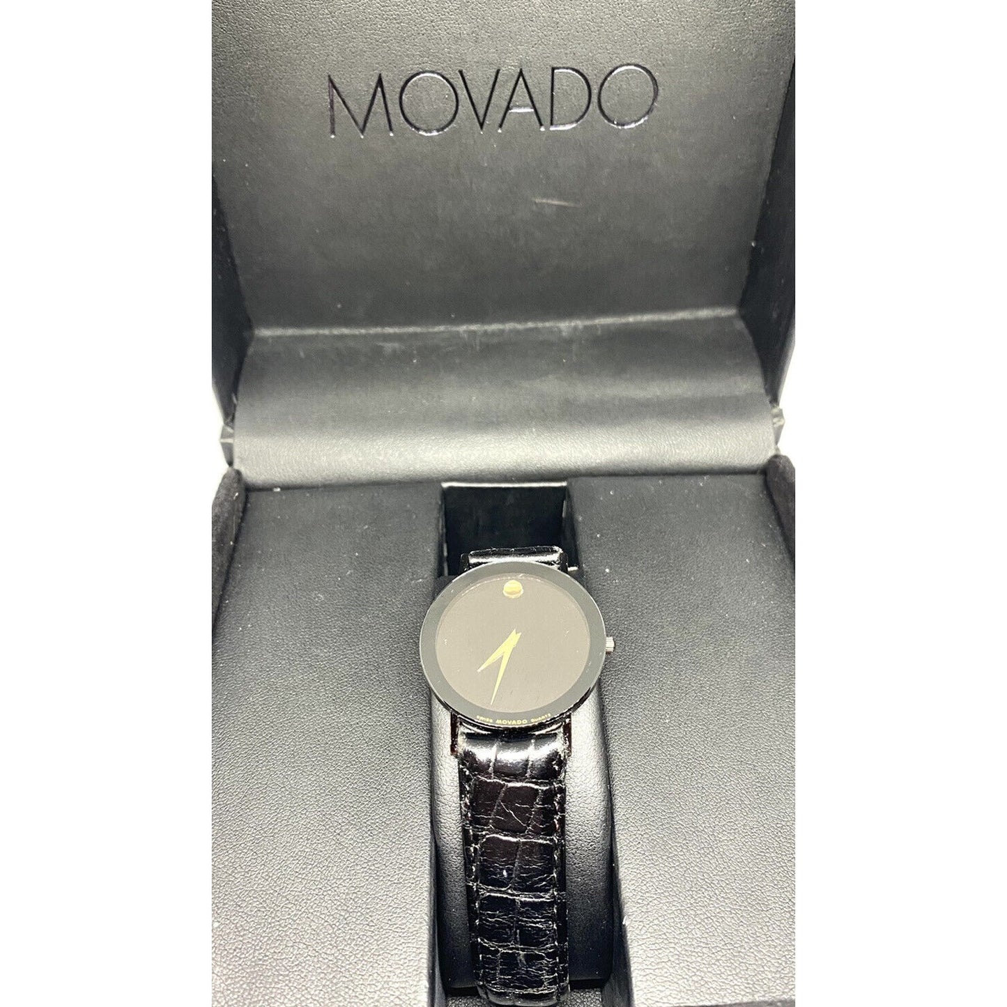 Movado Museum Ultra slim Thin Black Dial Quartz Watch 84.C6.882.2.A BOX!