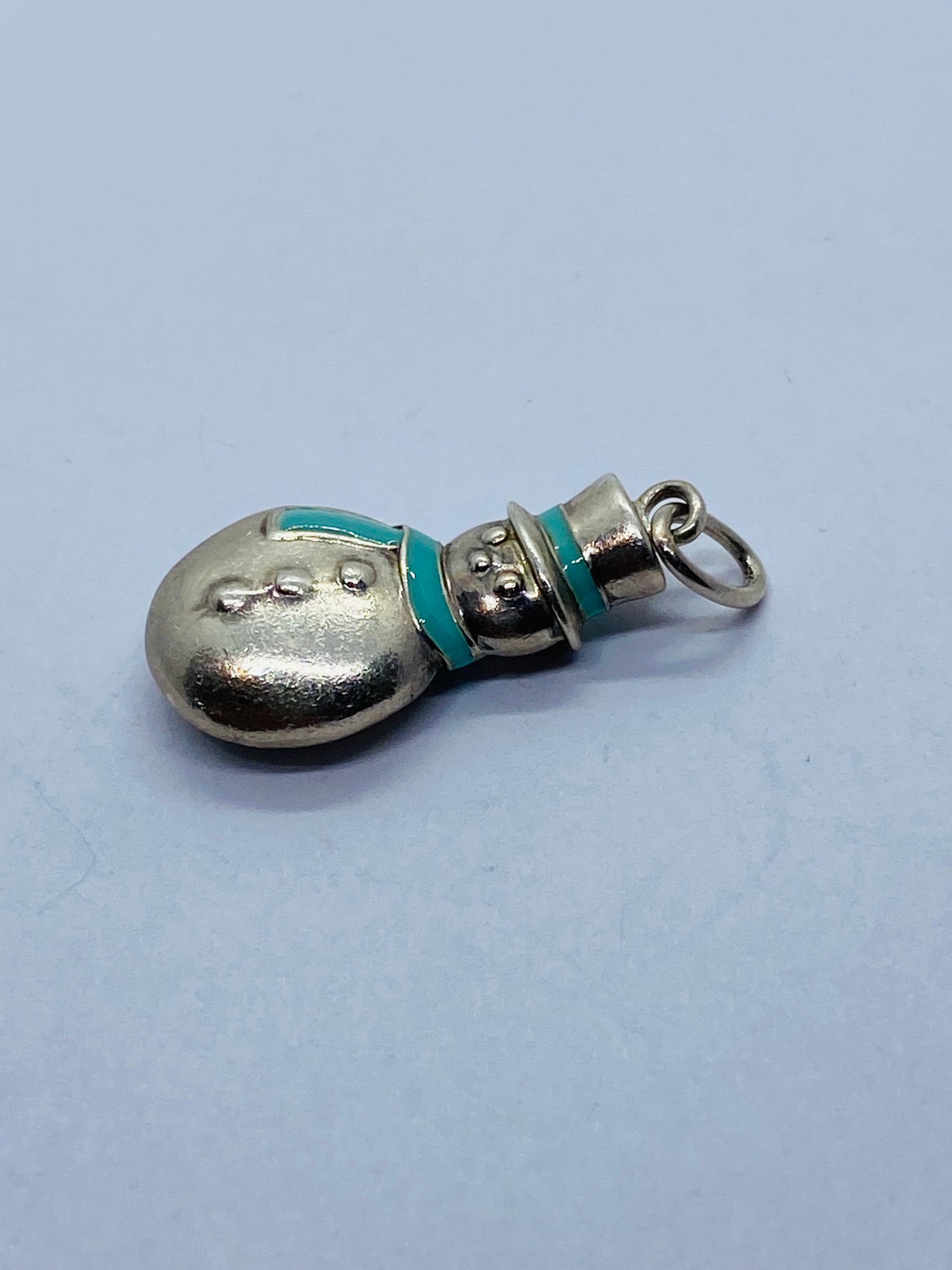 TIFFANY & CO 925 STERLING SILVER SNOWMAN ENAMEL SCARF CHARM RETIRED RARE