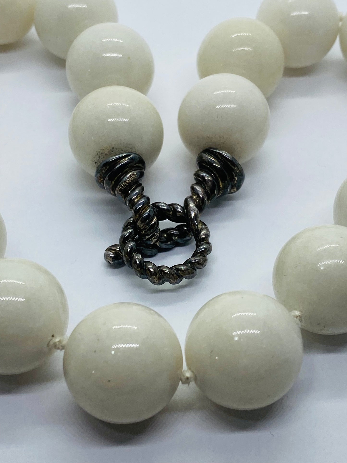 Rare Tiffany & Co. 925 Silver 18mm Bead White Dolomite 16.5” Necklace pouch Box