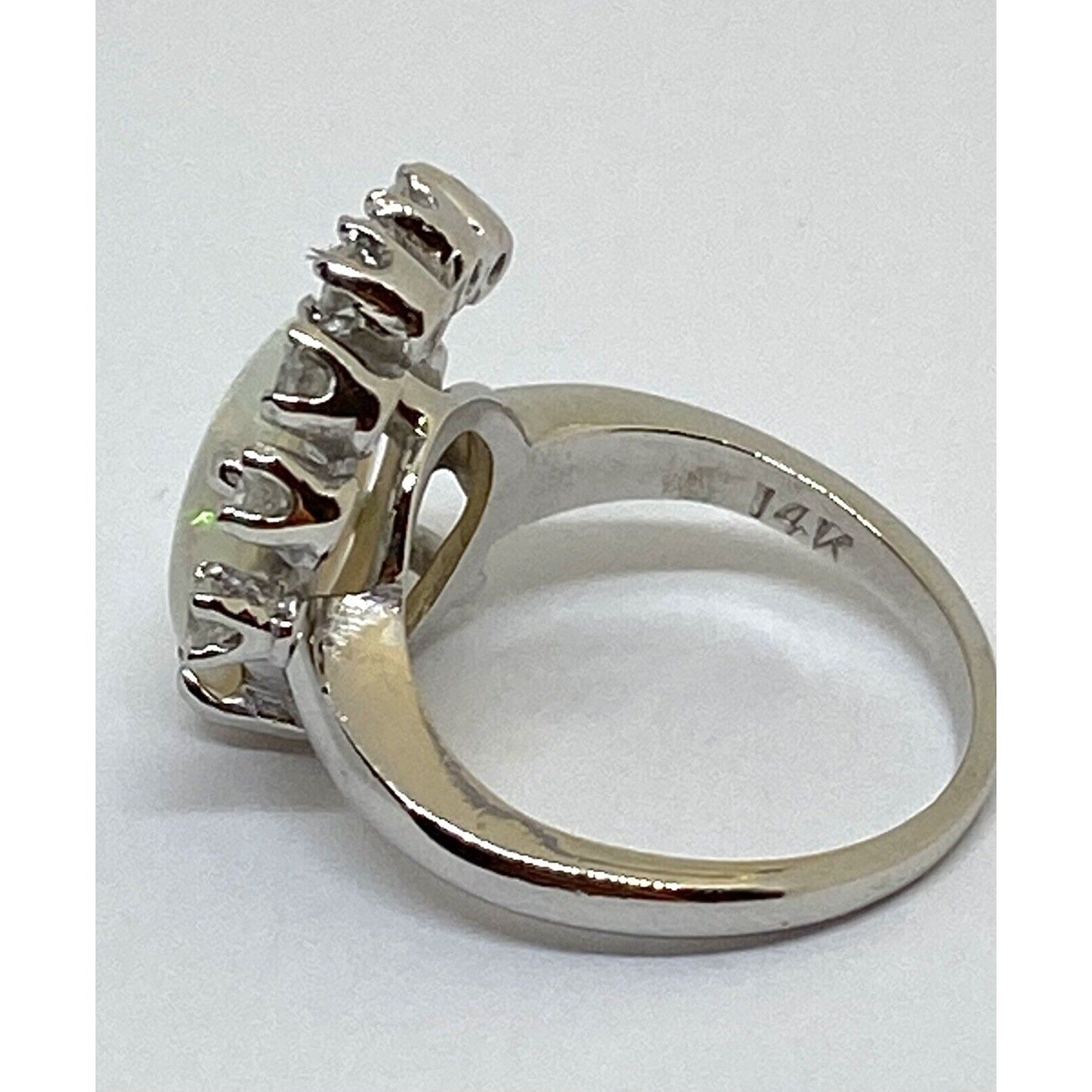 14K 2.42ct Opal And Diamond Ring Size 4.5 Excellent Condition 4.5 Grams