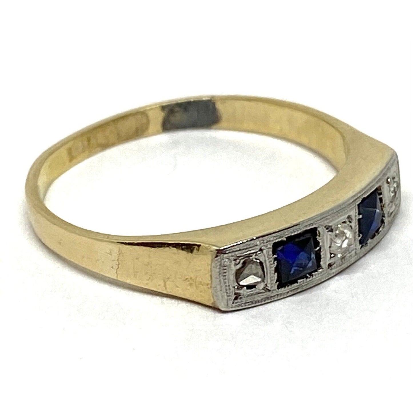 Estate Vintage Diamond Sapphire 18K Gold Two Tone Band Ring 3 Grams.
