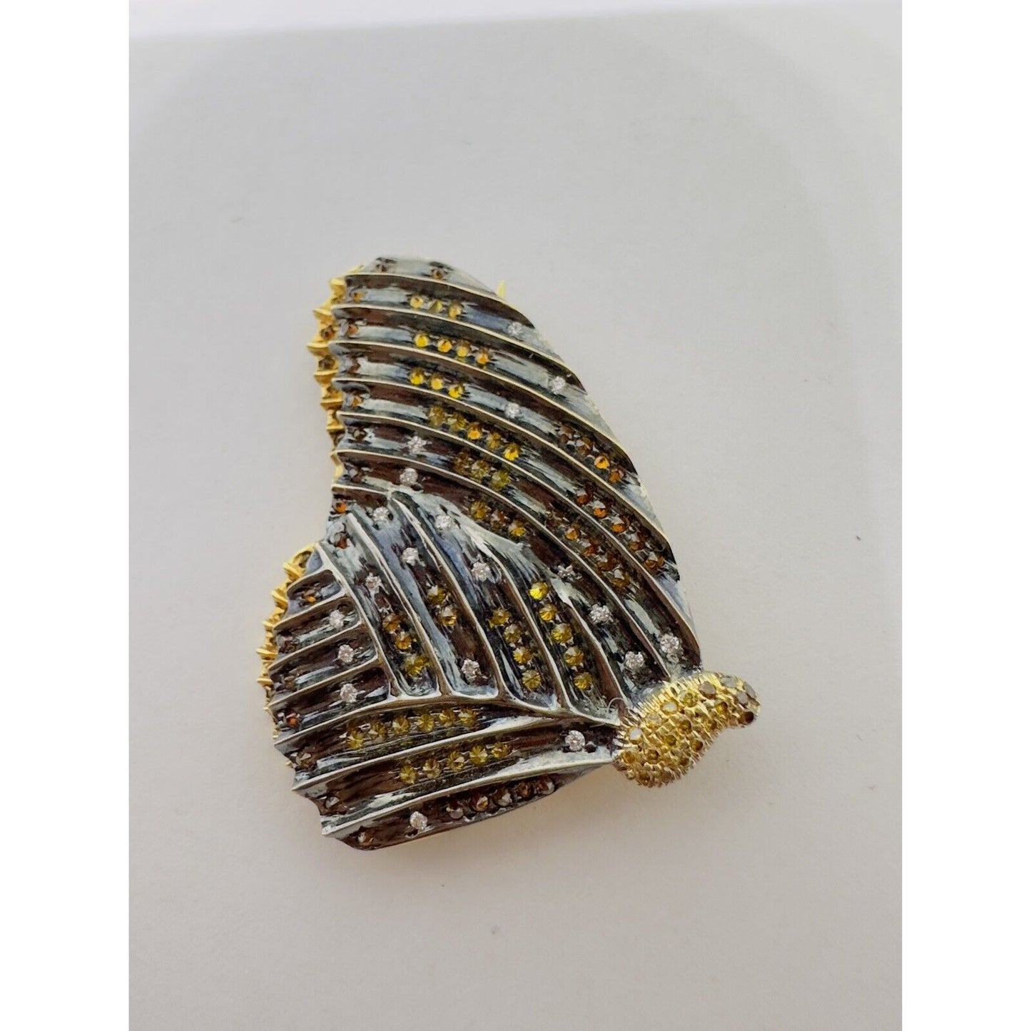 Yellow Orange Diamond 18K Gold Butterfly Pin Brooch large Size 9.8 Grams