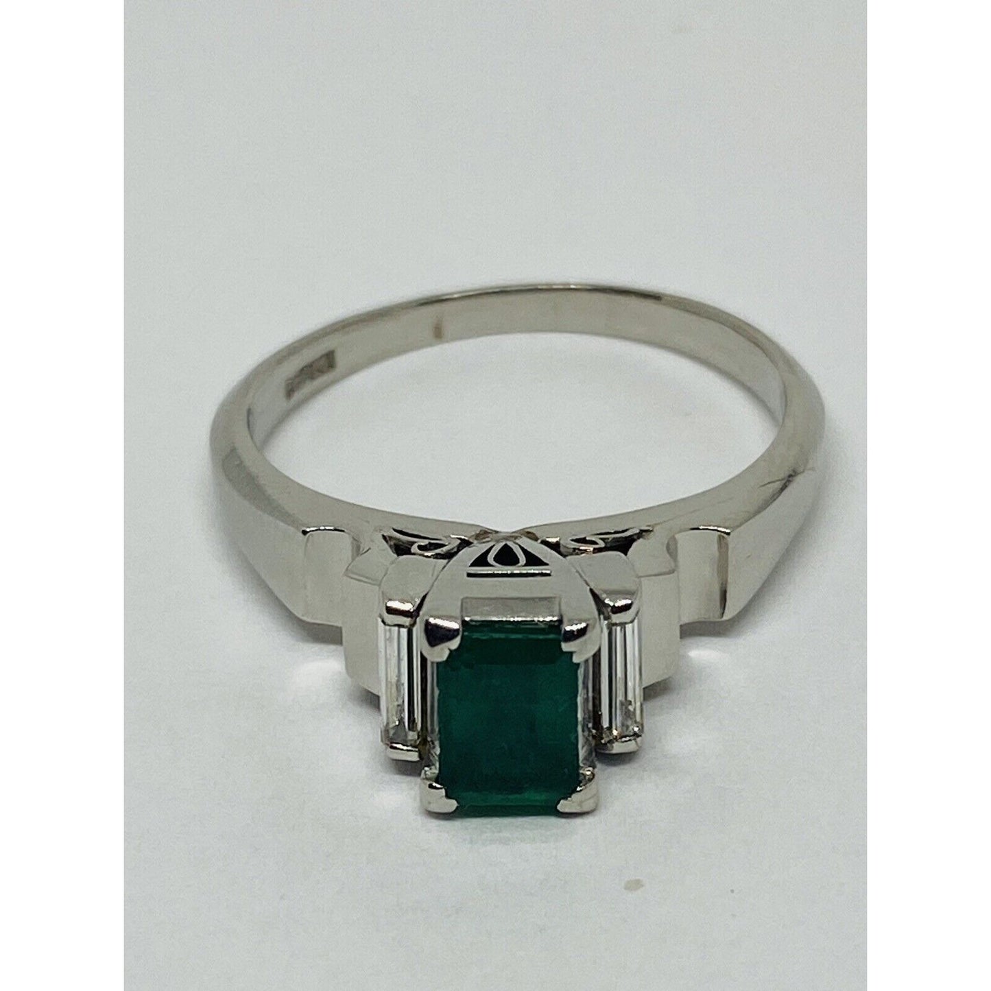 Diamond .64 Emerald Diamond Platinum Engagement Cocktail Ring 7.5