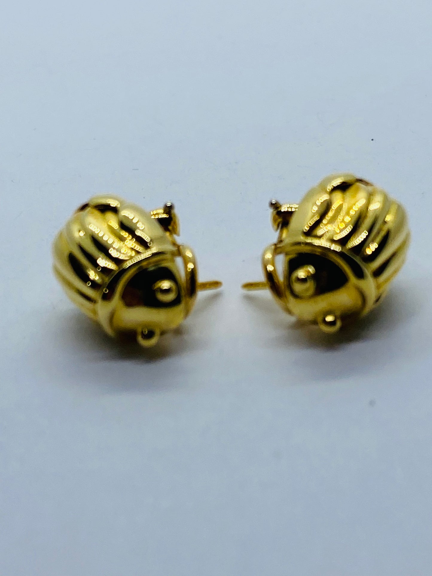 Tiffany Scarab Beetle 18k Gold Earrings. Rare 1993 750. Box, Pouch, Ribbon Bag