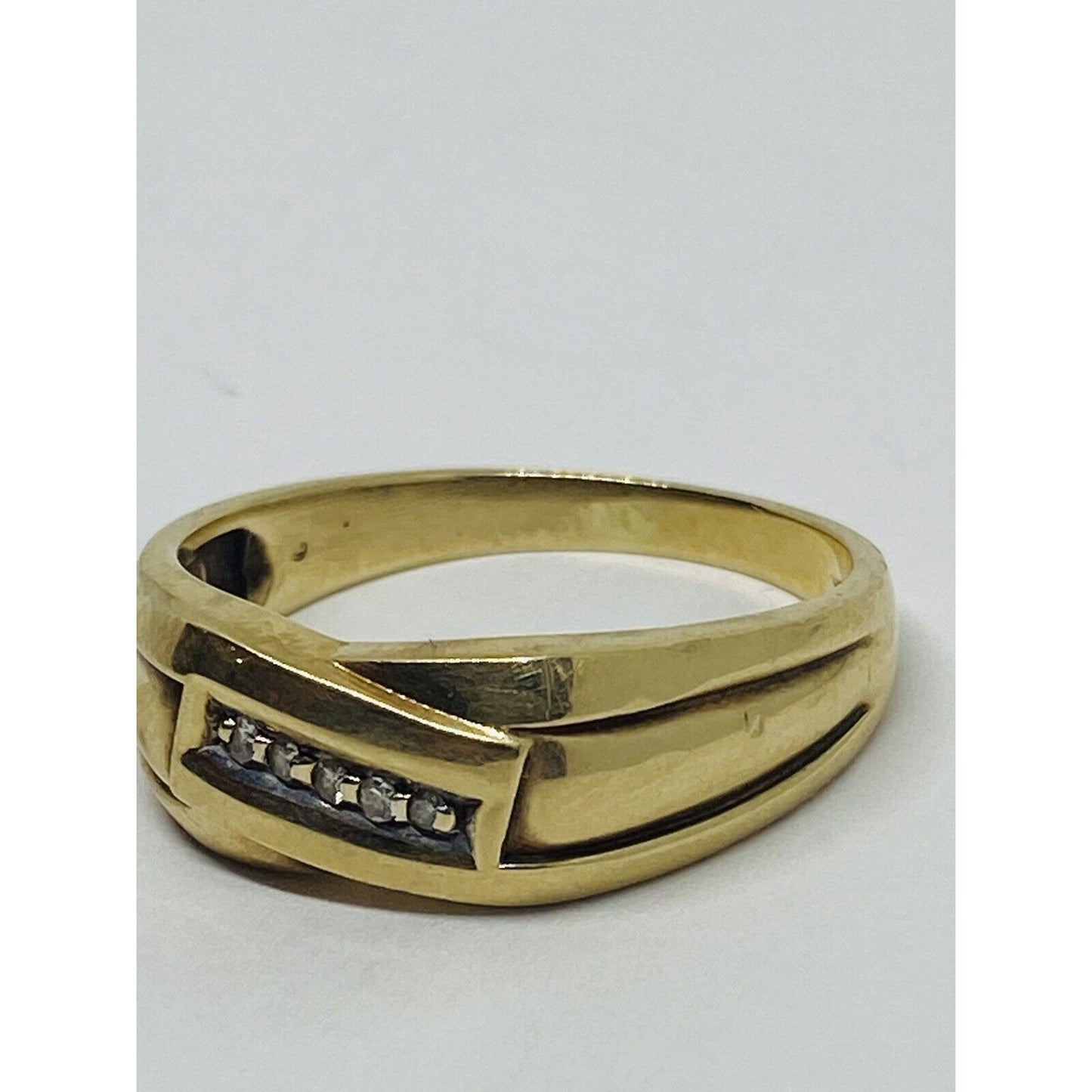 Mens 10k Solid Yellow Gold .10 CTW Natural Diamond Wedding Band Ring Size 10.5