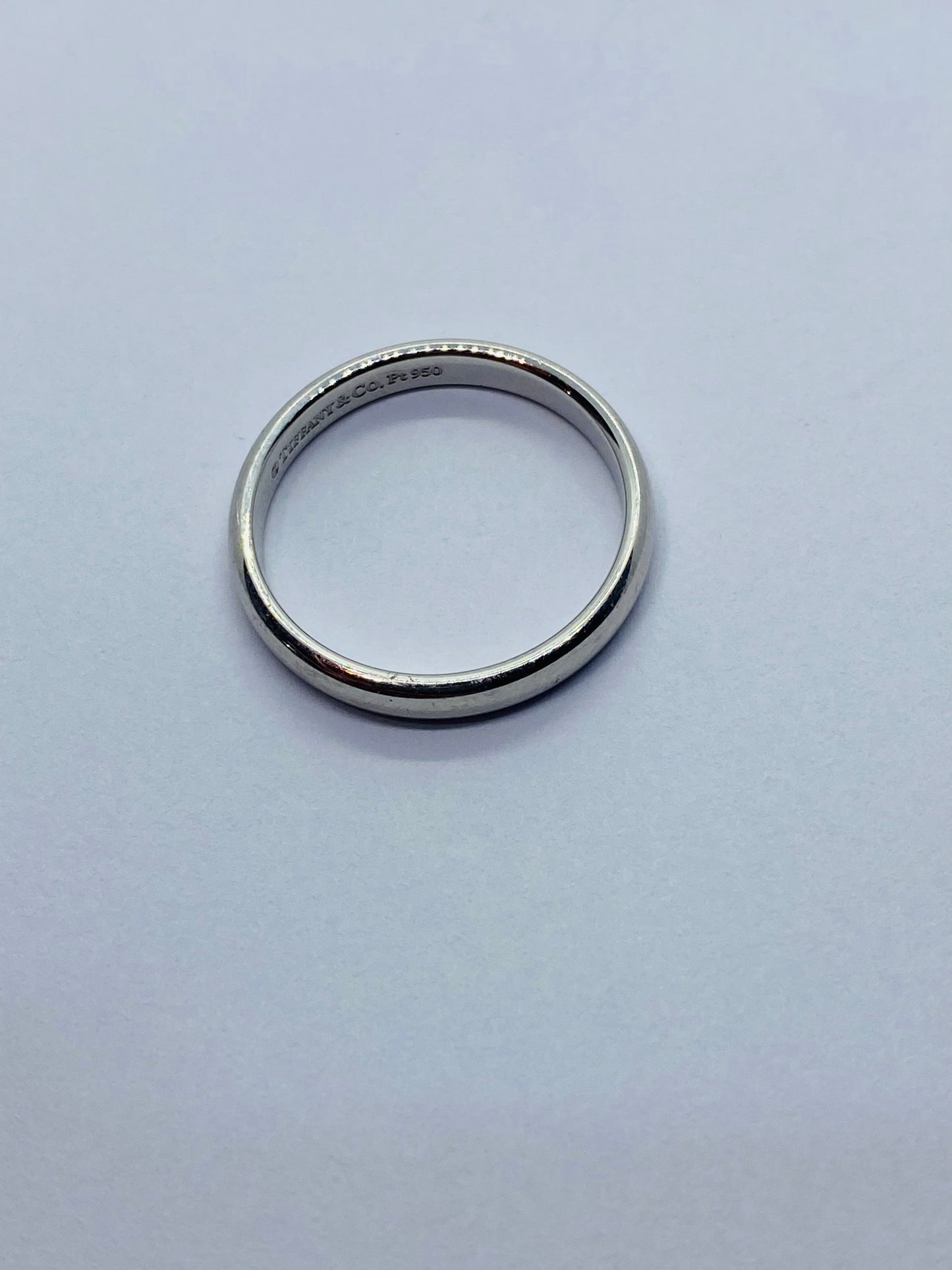 Tiffany & Co Platinum 950 Plain Ring Band size 7.75 3MM Wide Pouch