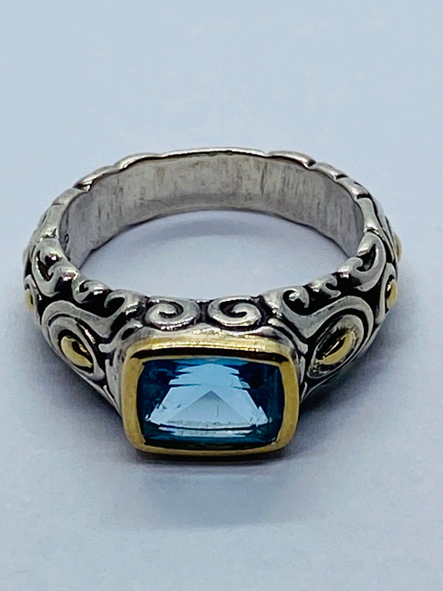 John Hardy Blue Topaz Sterling Silver 925 18K Yellow Gold Ring Size 6