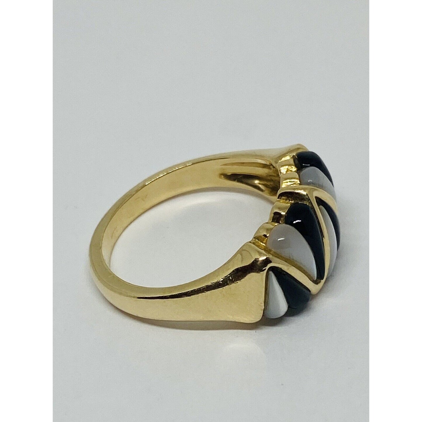 Kabana 14K Yellow Gold Mother Of Pearl Inlay Black Onyx Cocktail Ring