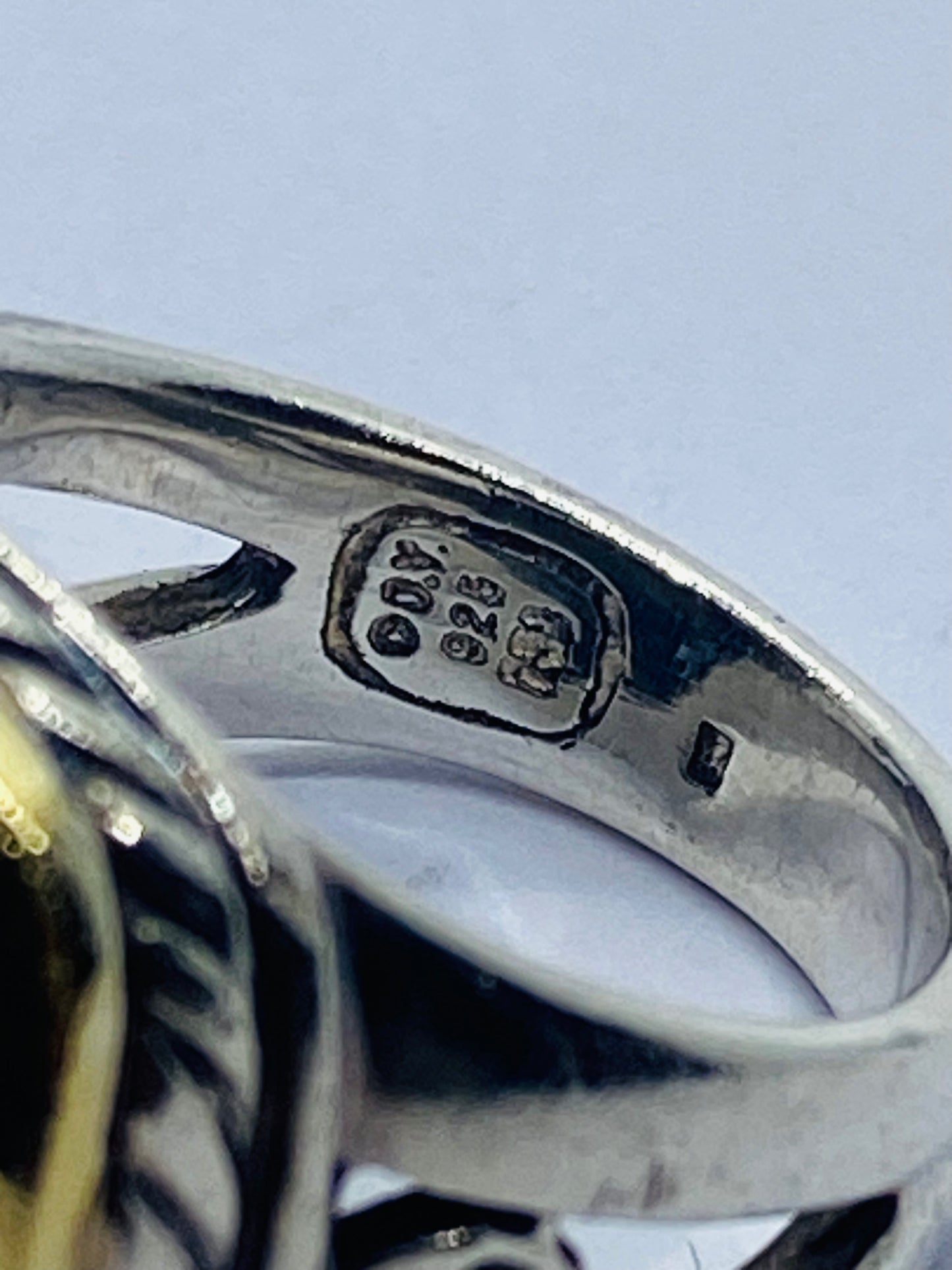 David Yurman Sterling Silver & 18K Gold Cable Signet Ring Size 7.25