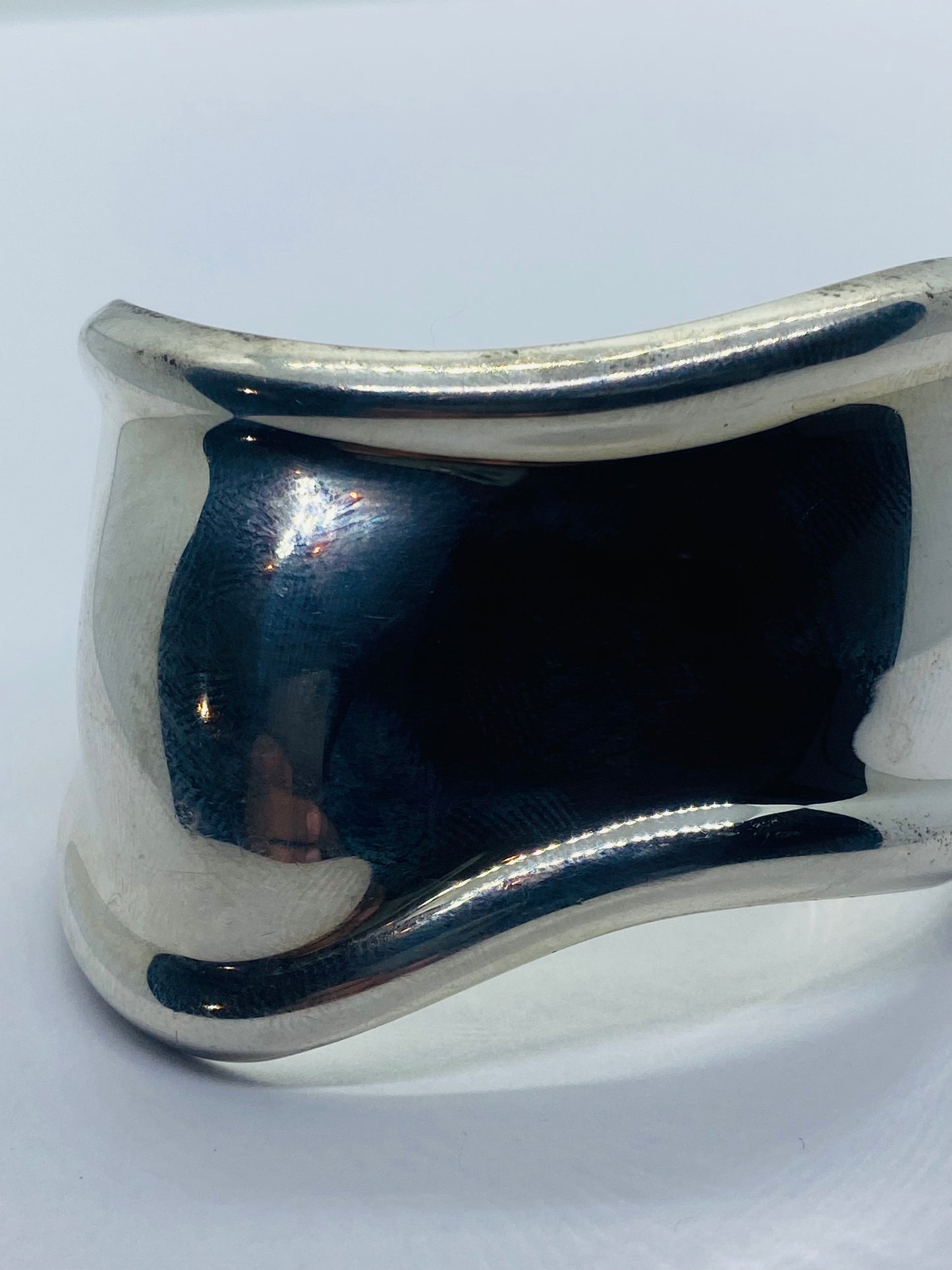 1978 Tiffany & Co 925 Sterling Silver Peretti Left Bone Cuff Motif Small 6” Bracelet