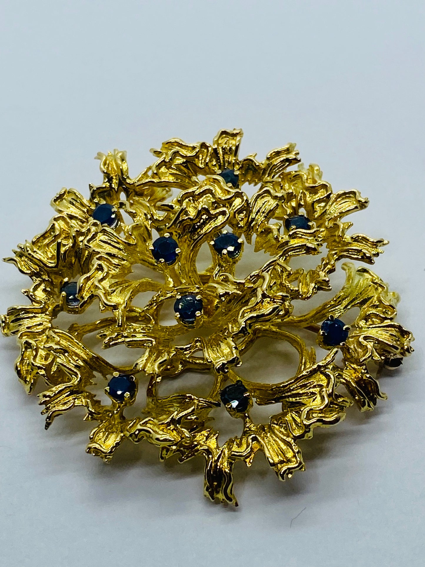 Huge Tiffany & Co. 18K Yellow Gold & Sapphires Flower Brooch Pin 52.5MM 1.4 TCW