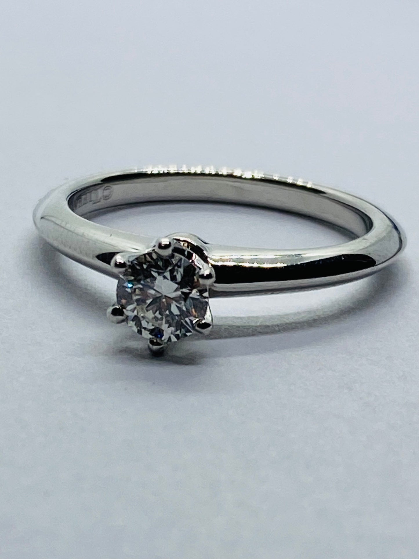 Tiffany & Co. .33 G-H VS2 Diamond Platinum Solitaire Engagement Ring BOX! Size 5