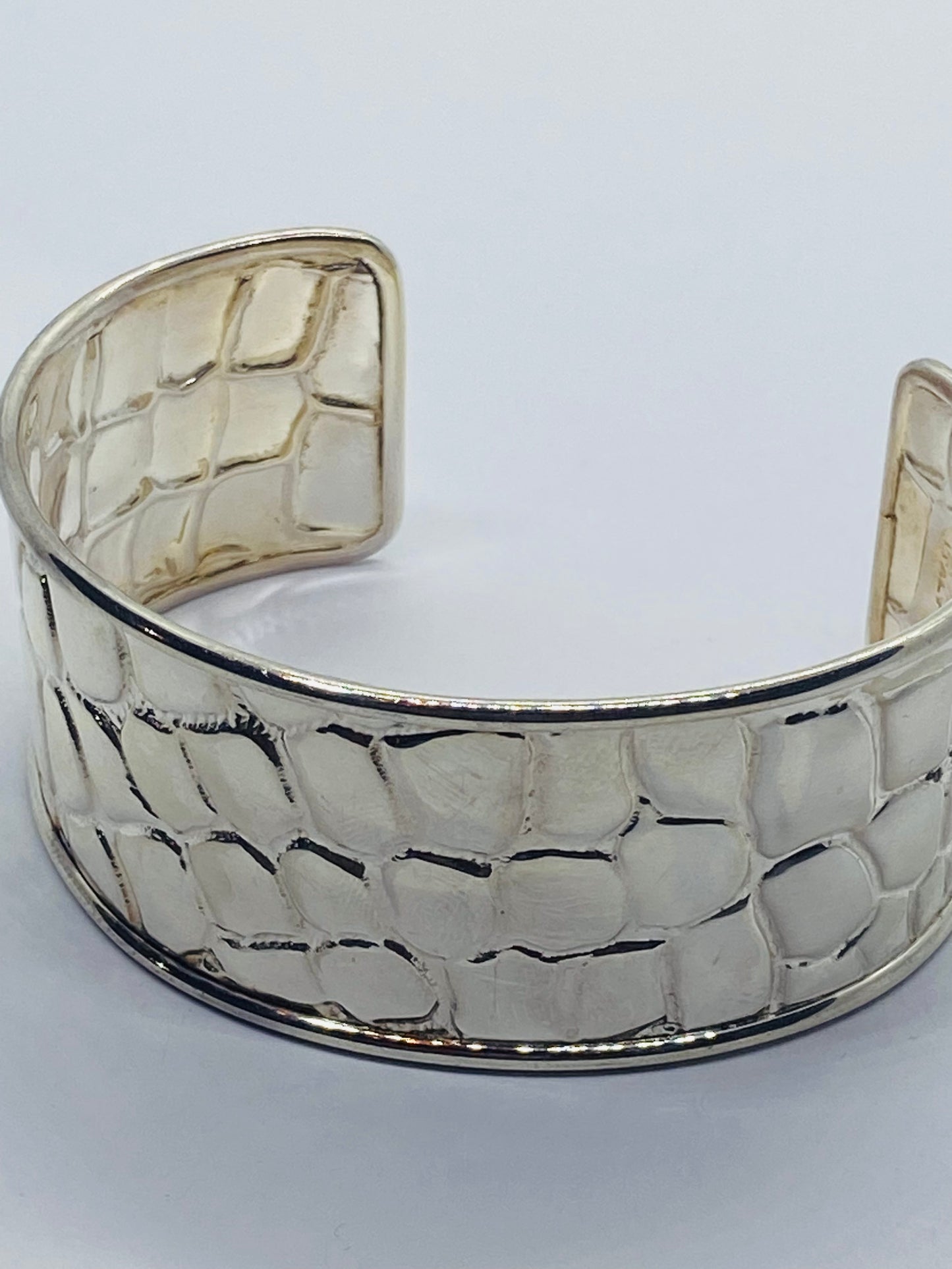RARE VINTAGE TIFFANY Crocodile Cuff Bracelet 90’s BRACELET Cuff 27MM WIDE BOX
