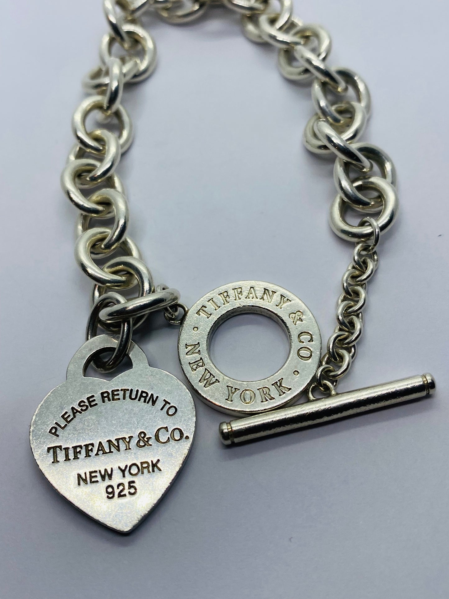 $575 Return To Tiffany & Co 8.5" New Version Toggle Heart Bracelet Silver Pouch