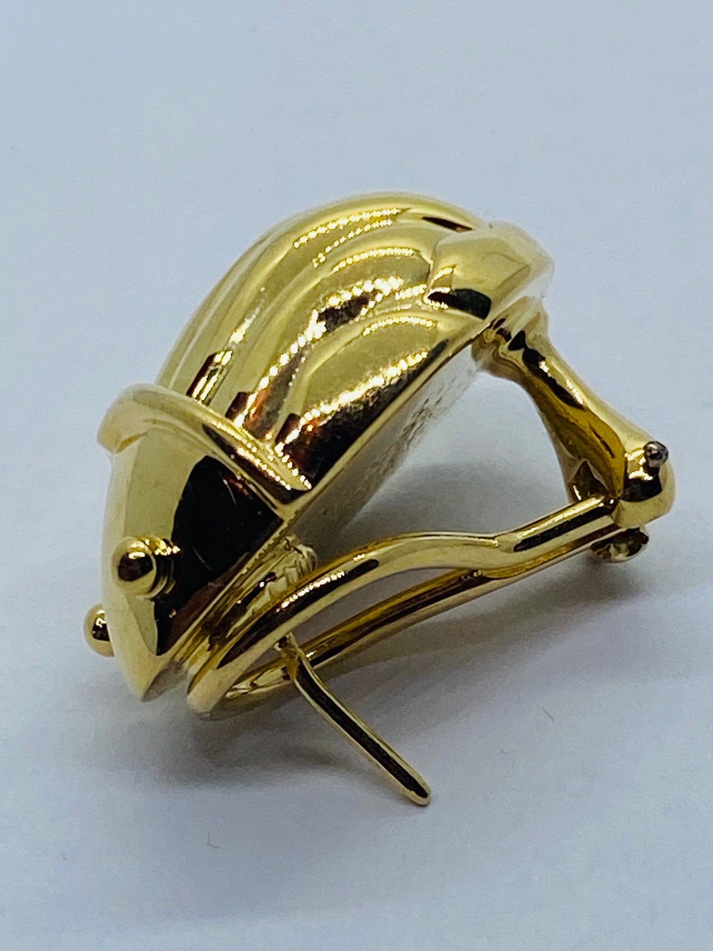 Tiffany Scarab Beetle large 18k Gold Earring. One only. Authentic.