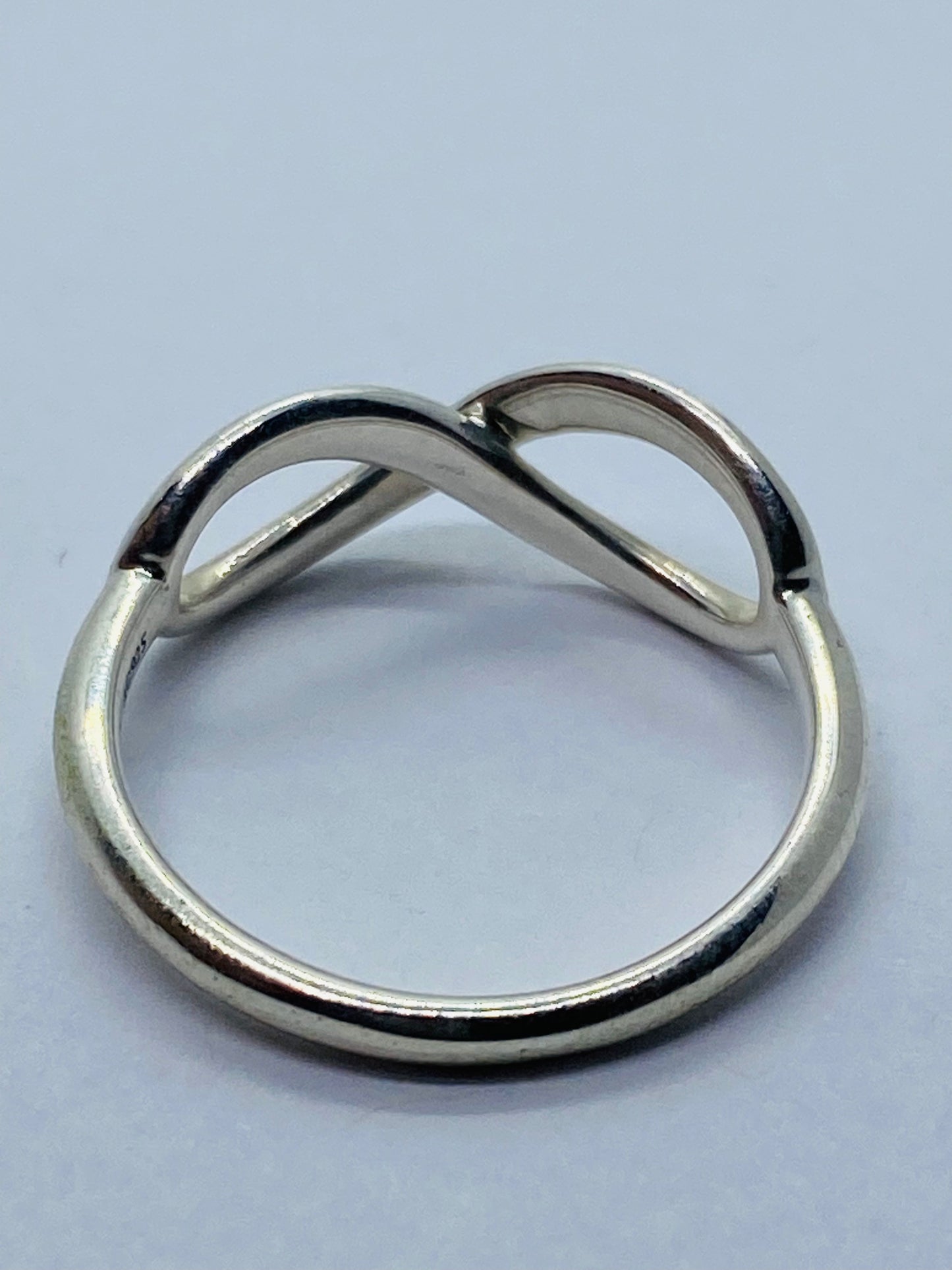 Tiffany & Co Sterling Silver 925 Infinity Band Ring Size 6