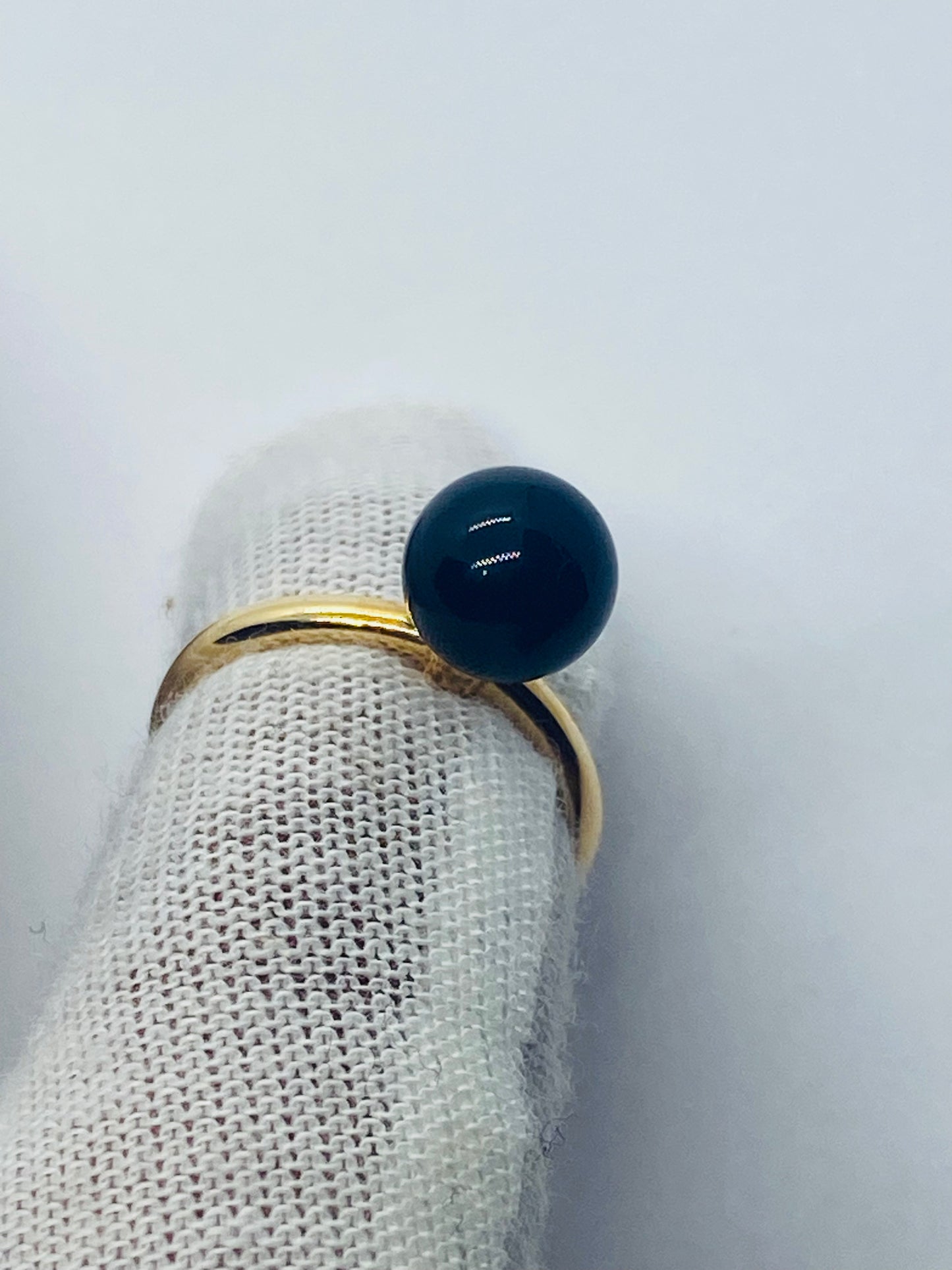 Tiffany & Co 18k Rose Gold Onyx Bead Ring Hardwear Size 4, 7.5mm Onyx Ball Pouch