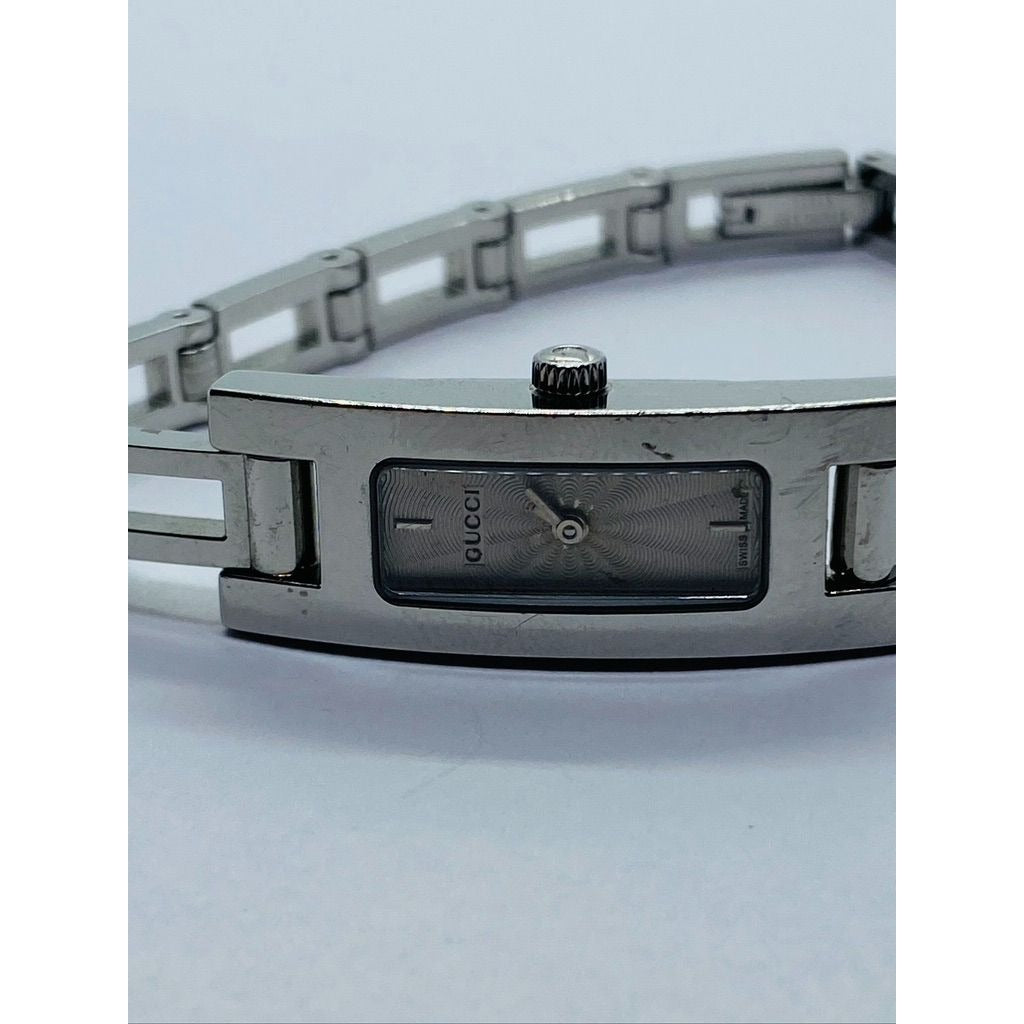 Gucci 3900L Silver Dial Women Wrist Watch 6"