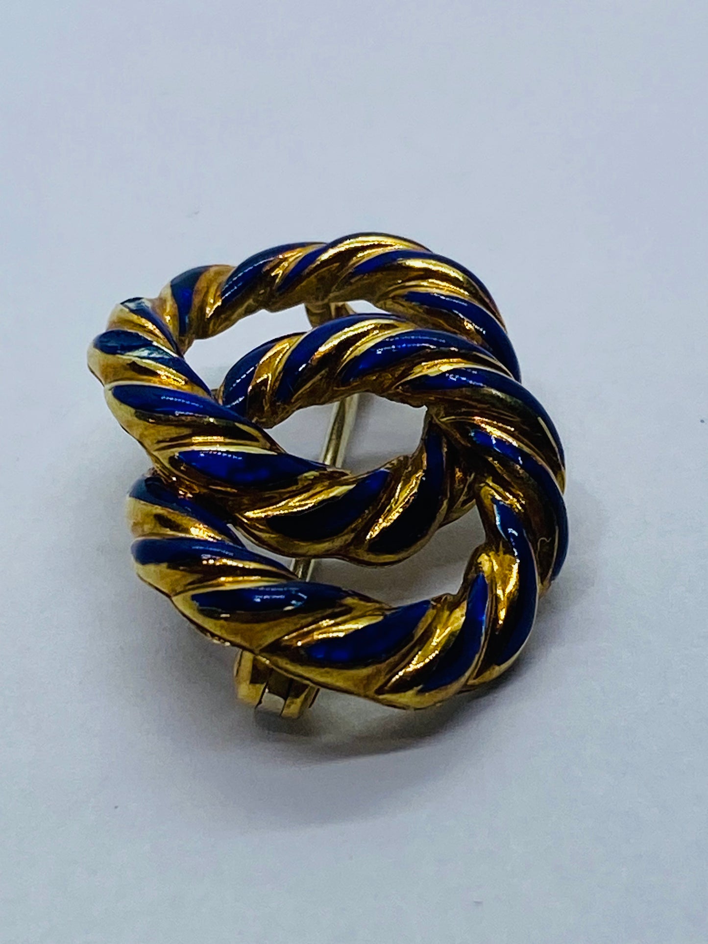 Vintage Tiffany & Co. 18K Yellow Gold & Blue Enamel Intertwined Circles Brooch