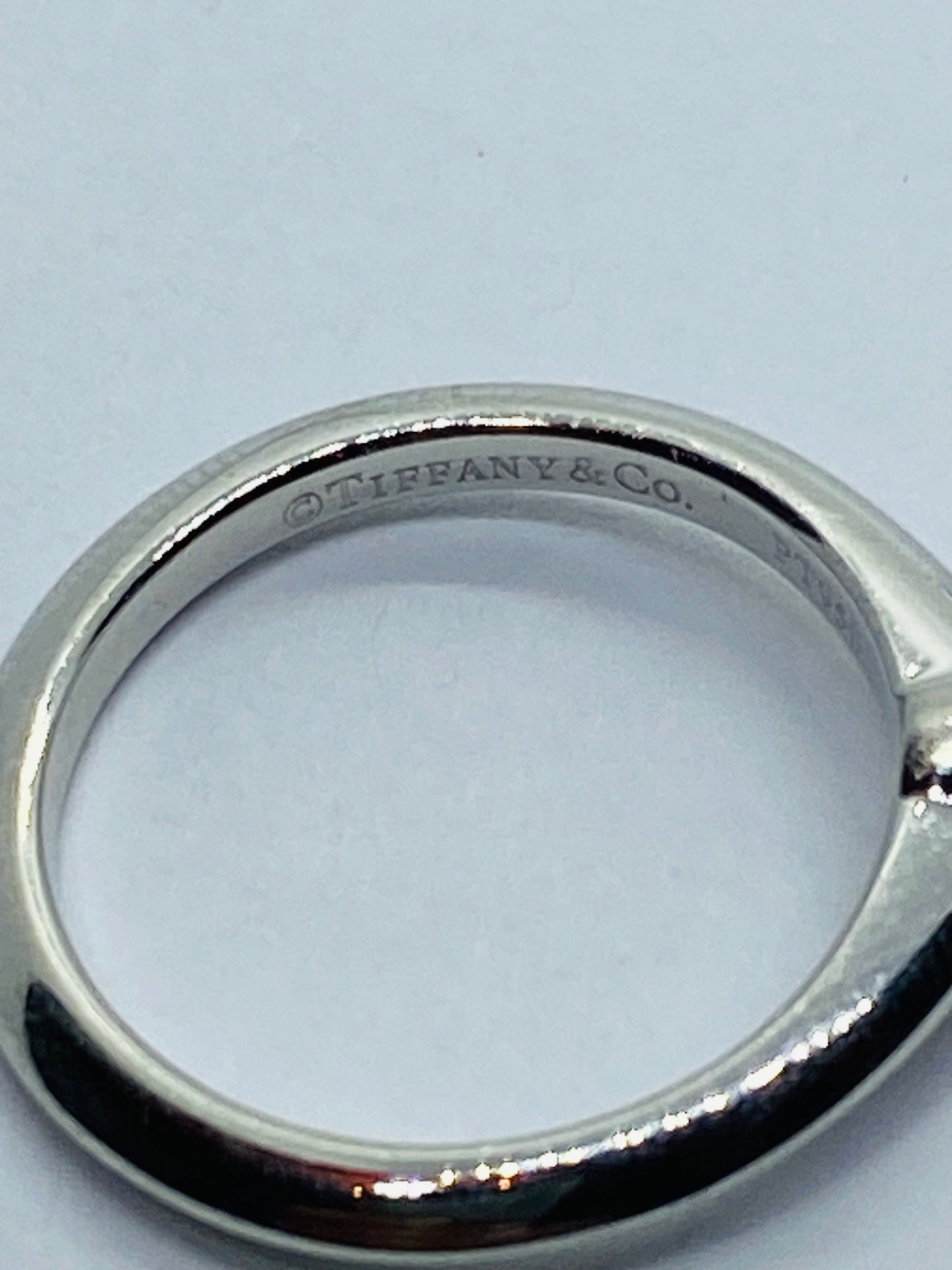 Tiffany & Co. .33 G-H VS2 Diamond Platinum Solitaire Engagement Ring BOX! Size 5