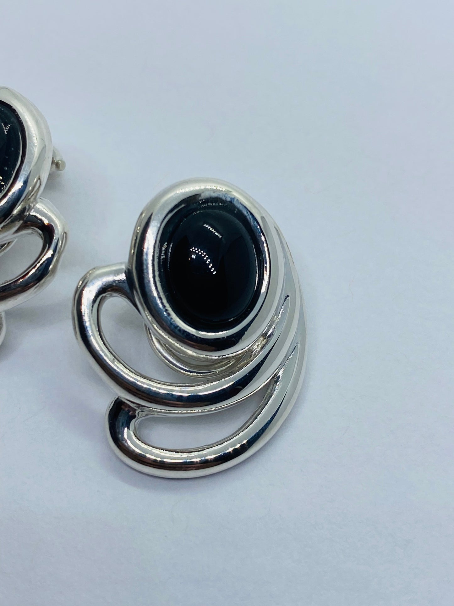 Tiffany & Co. Vintage Sterling Silver Onyx Spray Splash Clip On Earrings 1984