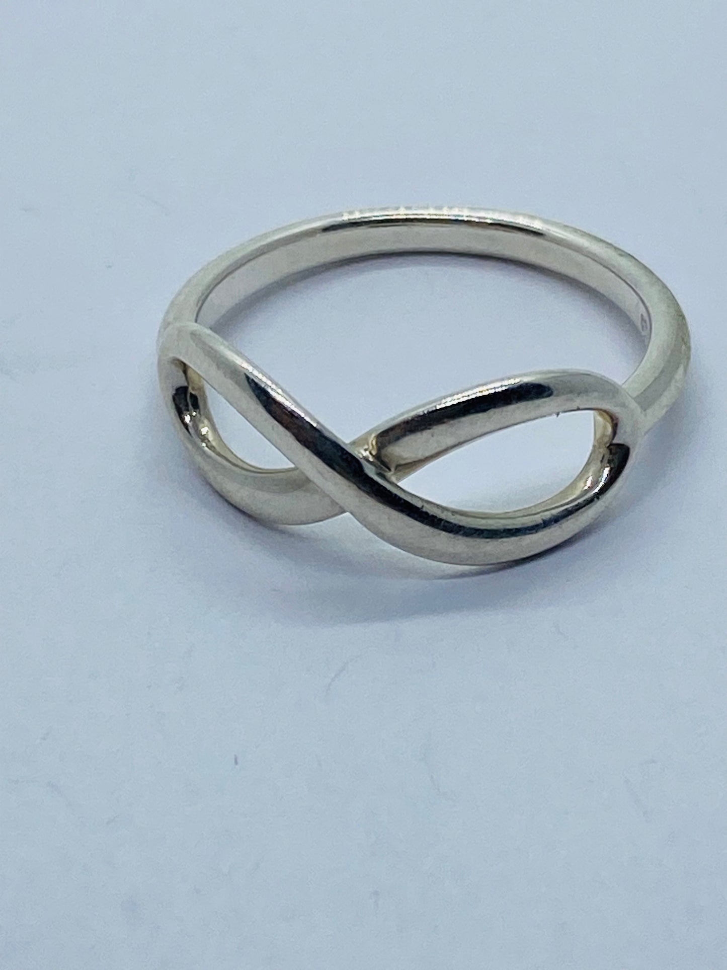 Tiffany & Co Sterling Silver 925 Infinity Band Ring Size 6