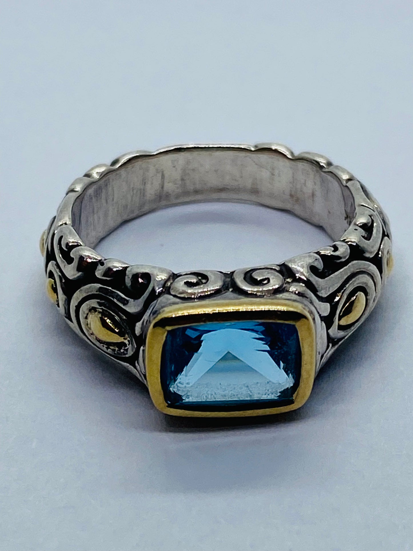 John Hardy Blue Topaz Sterling Silver 925 18K Yellow Gold Ring Size 6