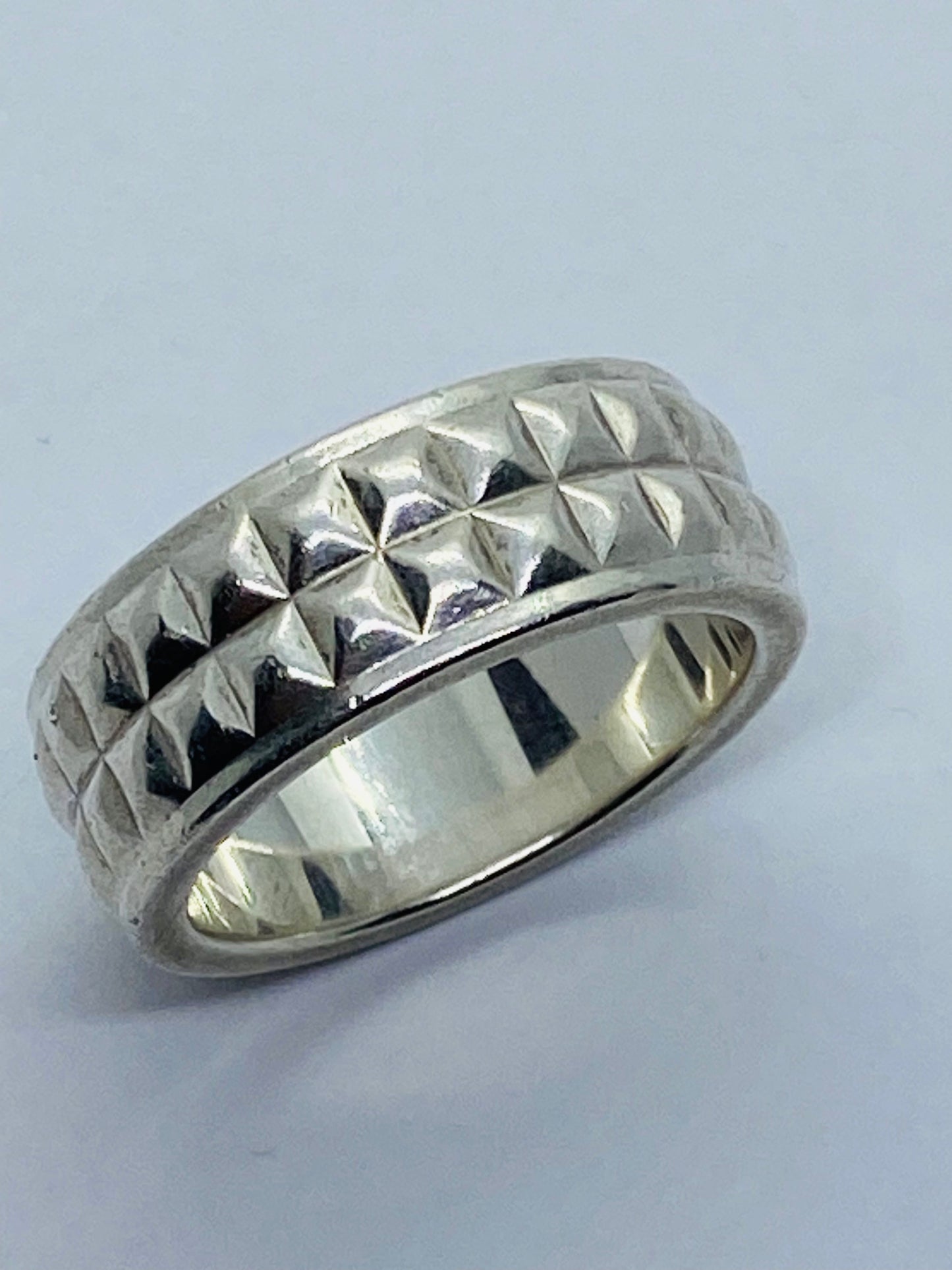 Tiffany & Co. 925 Sterling Silver Ring Studded Band Sise 8 Germany