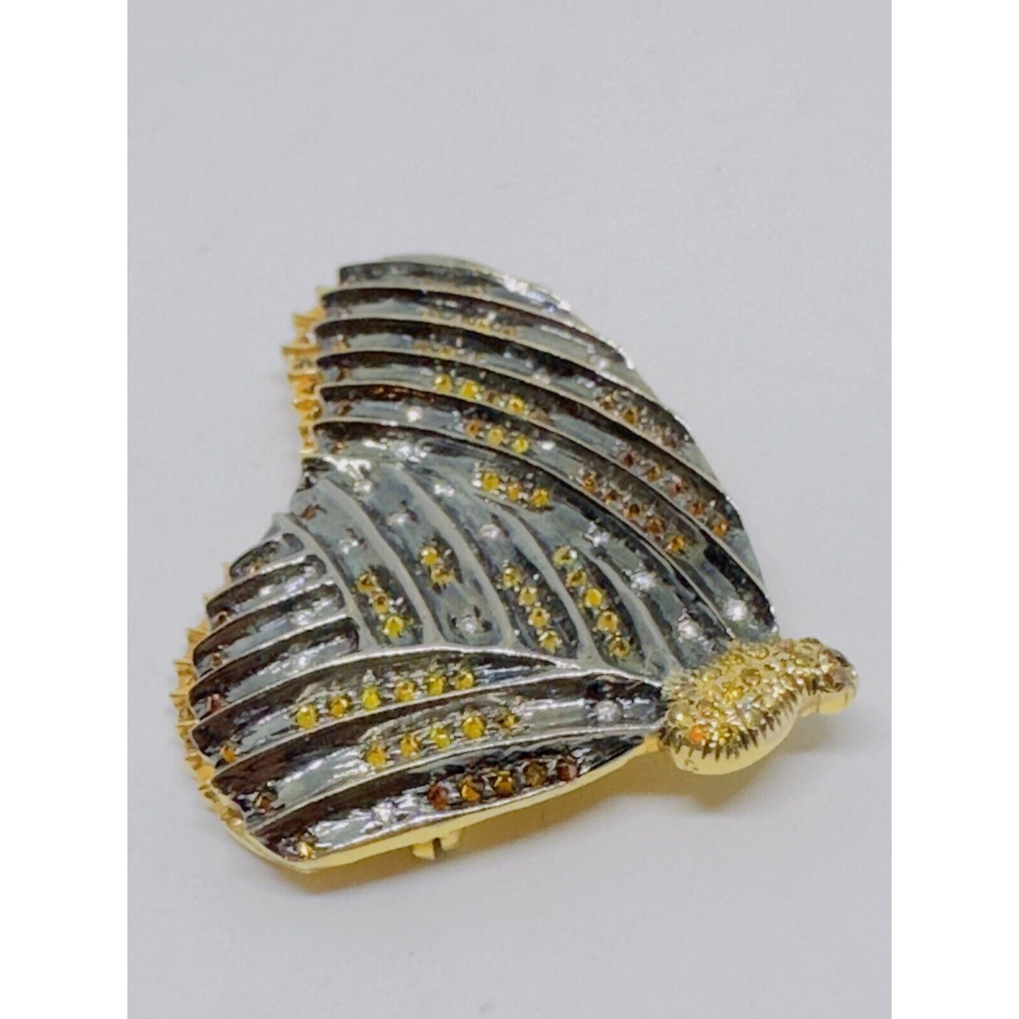 Yellow Orange Diamond 18K Gold Butterfly Pin Brooch large Size 9.8 Grams