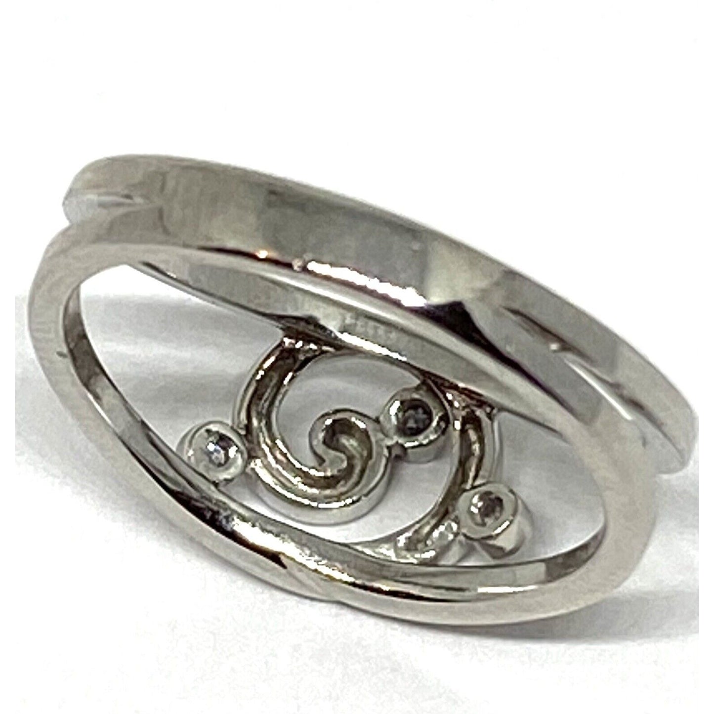 Rare Caharel 0.03ct Diamond 18K Gold Swirl Design Ring