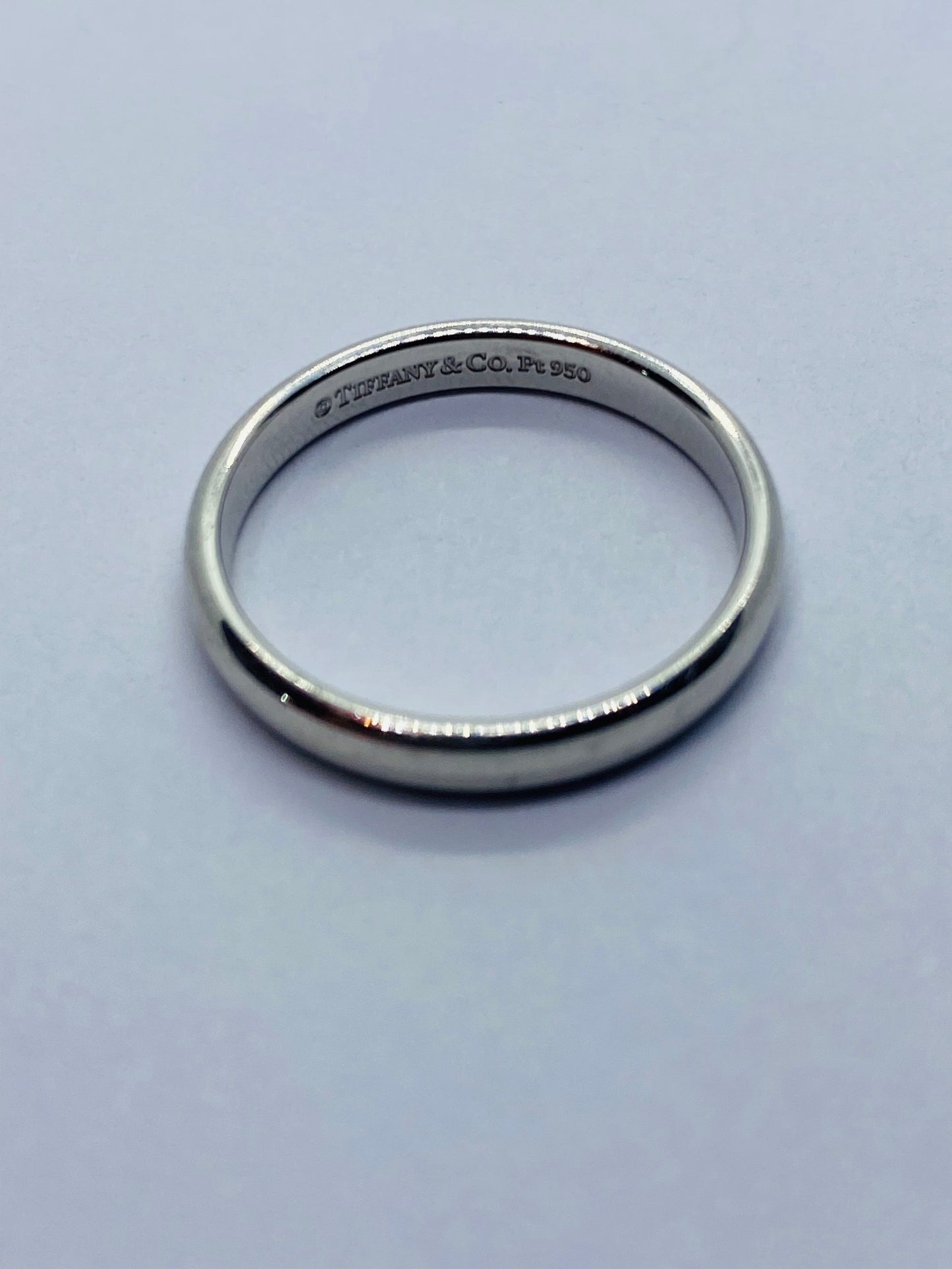 Tiffany & Co Platinum 950 Plain Ring Band size 7.75 3MM Wide Pouch