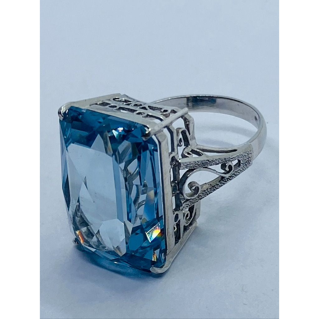 Ladies 14K White Gold Jumbo 18 x 13.5mm Aquamarine Ring