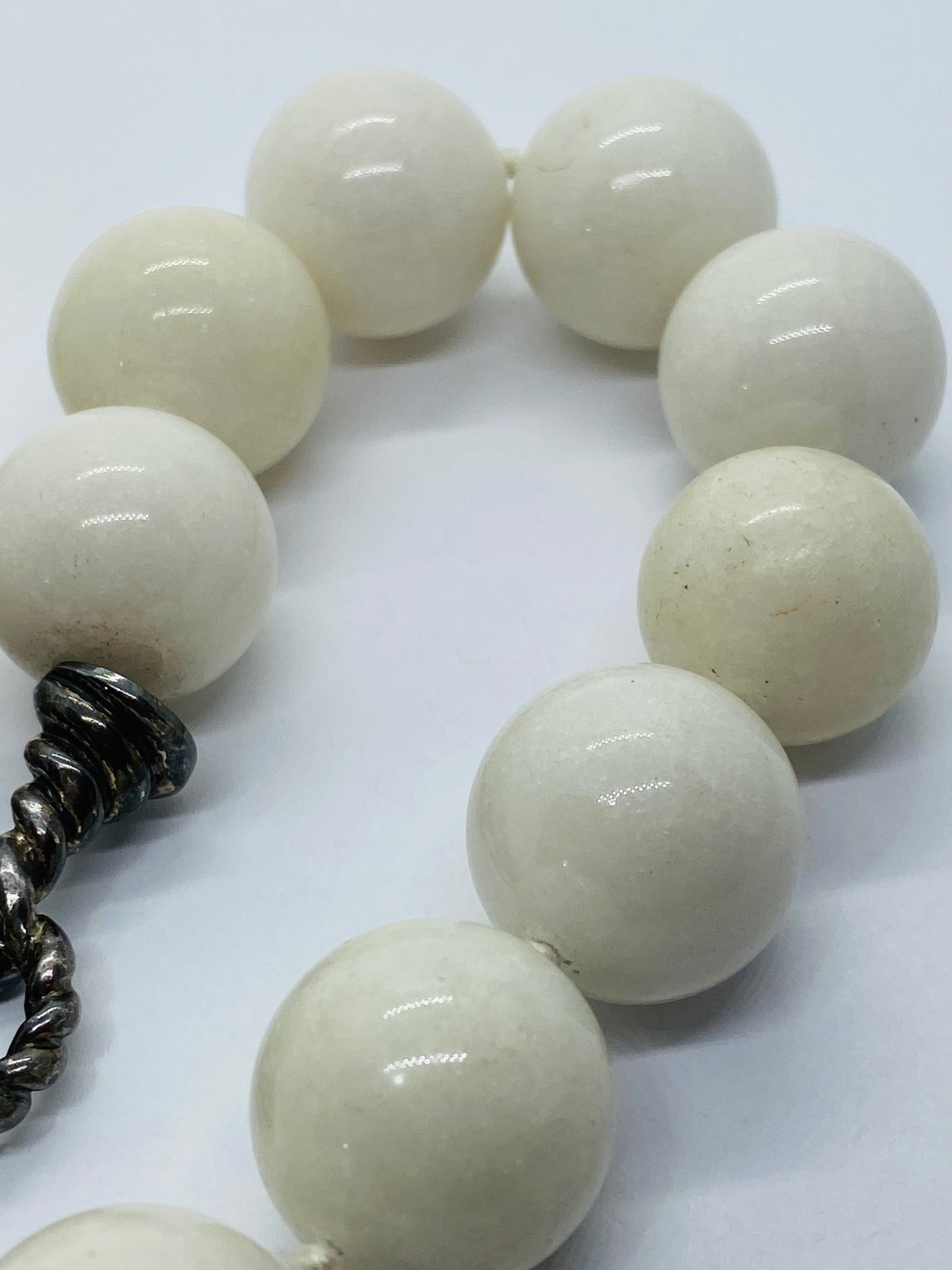 Rare Tiffany & Co. 925 Silver 18mm Bead White Dolomite 16.5” Necklace pouch Box