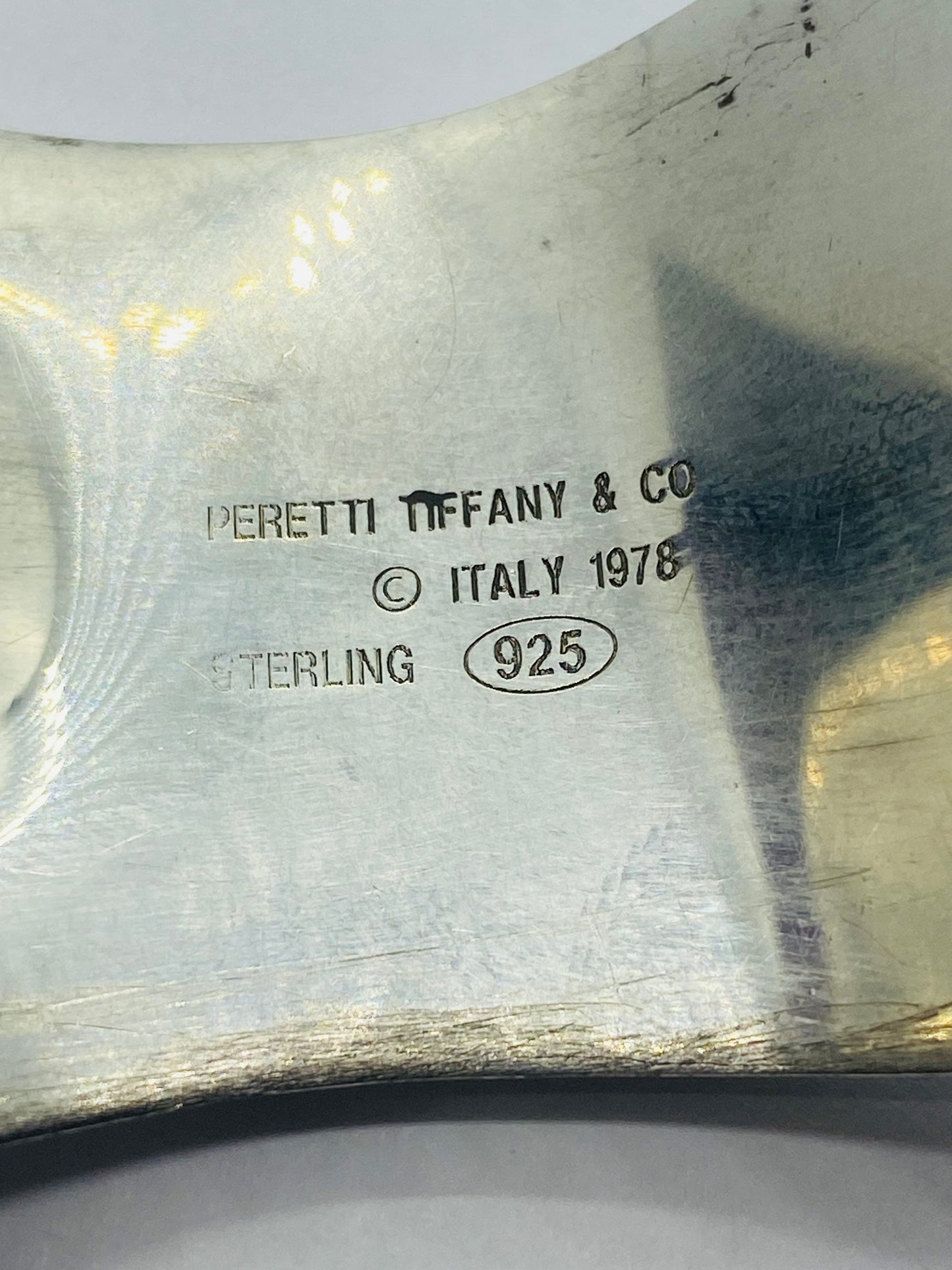 1978 Tiffany & Co 925 Sterling Silver Peretti Left Bone Cuff Motif Small 5.75” Bracelet