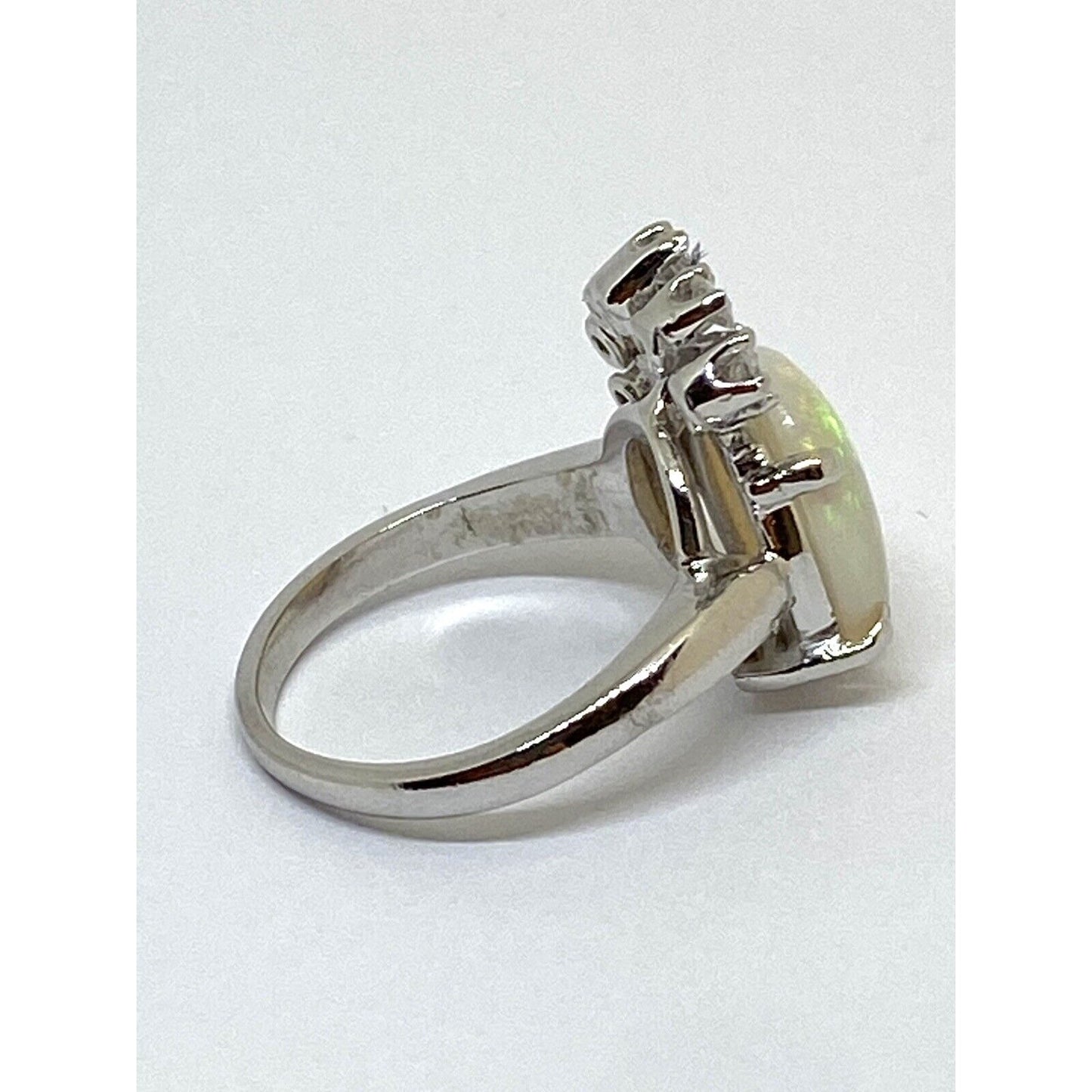 14K 2.42ct Opal And Diamond Ring Size 4.5 Excellent Condition 4.5 Grams