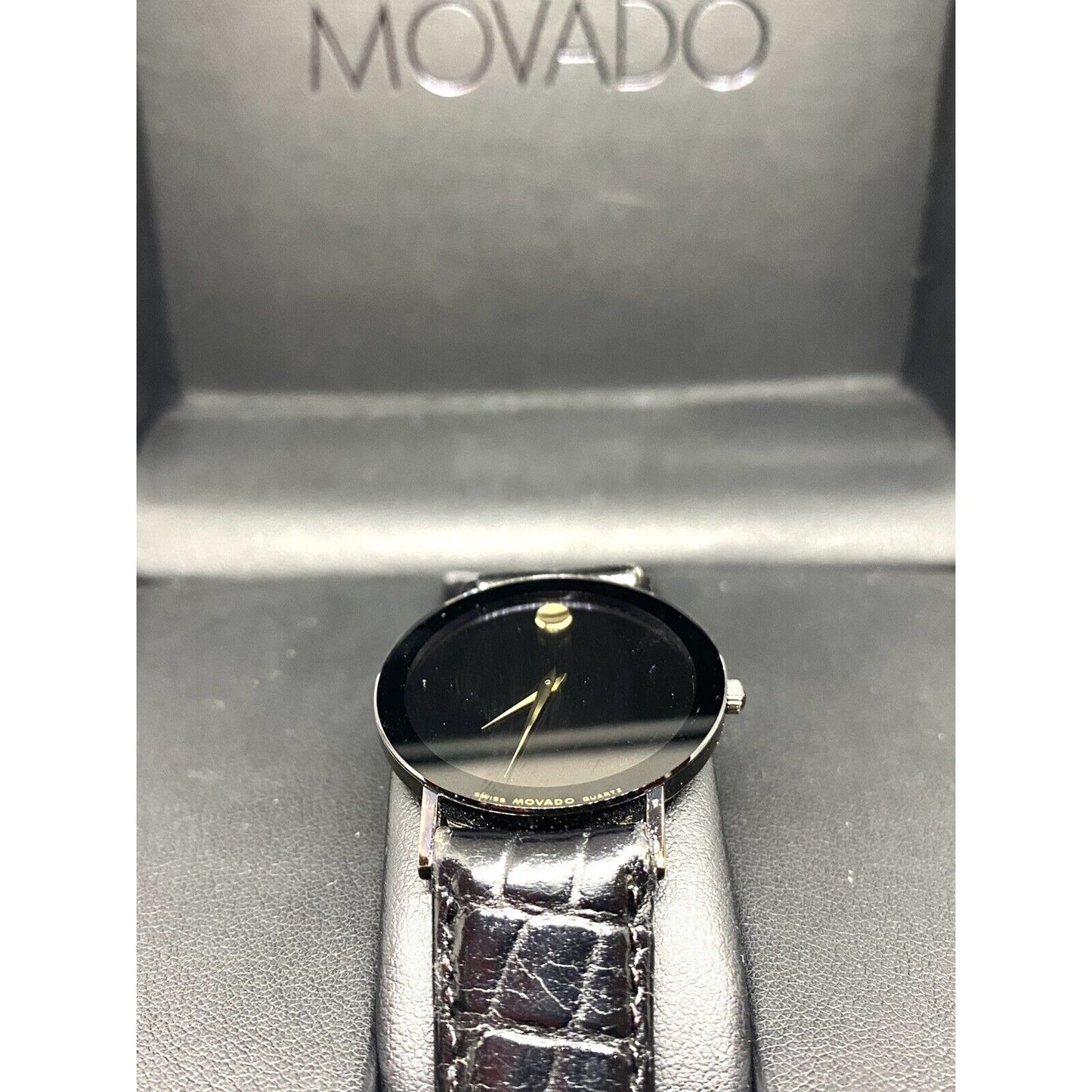 Movado Museum Ultra slim Thin Black Dial Quartz Watch 84.C6.882.2.A BOX!