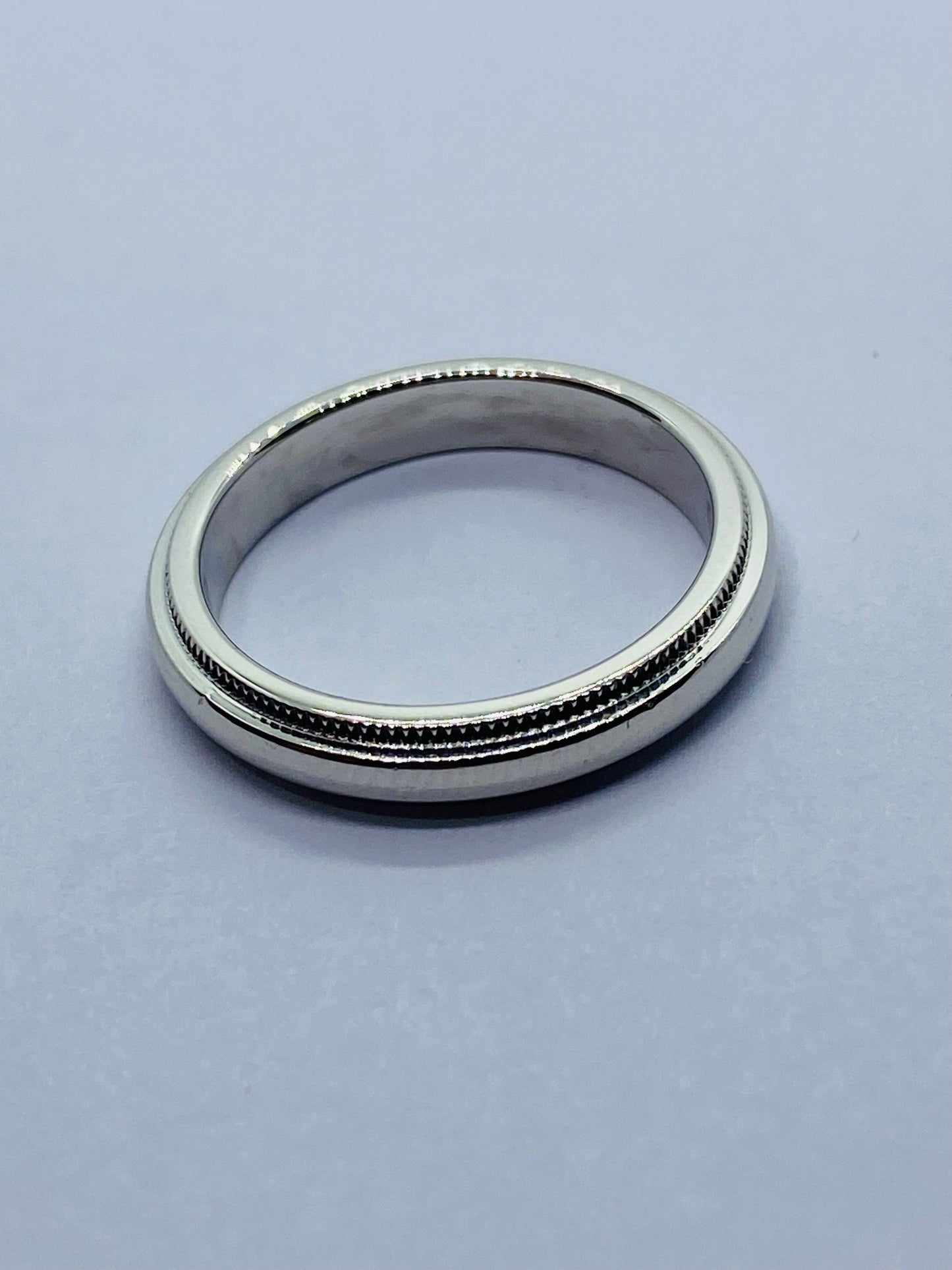 TIFFANY & CO PLATINUM 950 Double MILGRAIN WEDDING BAND 3MM SIZE 4.25