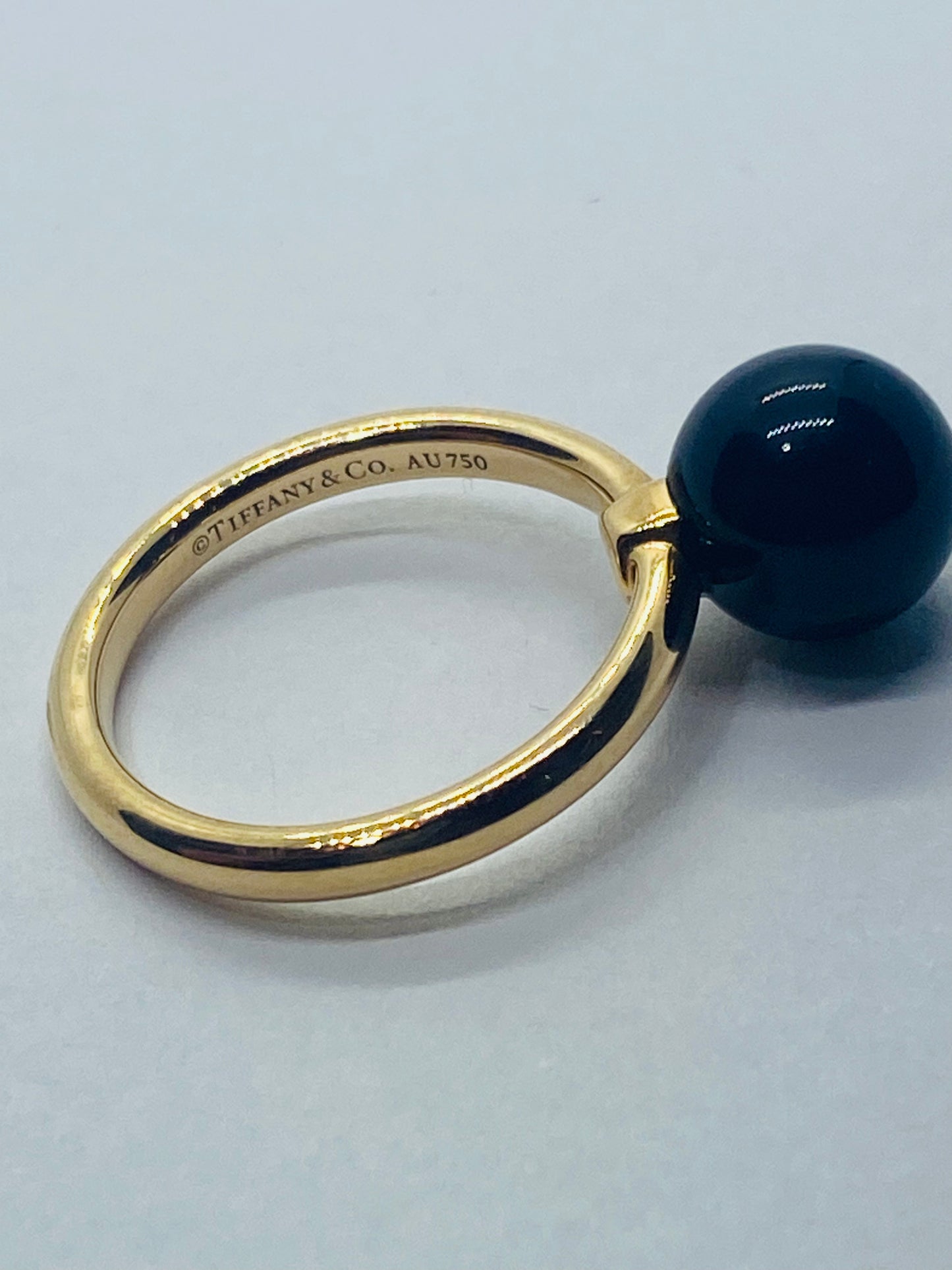 Tiffany & Co 18k Rose Gold Onyx Bead Ring Hardwear Size 4, 7.5mm Onyx Ball Pouch