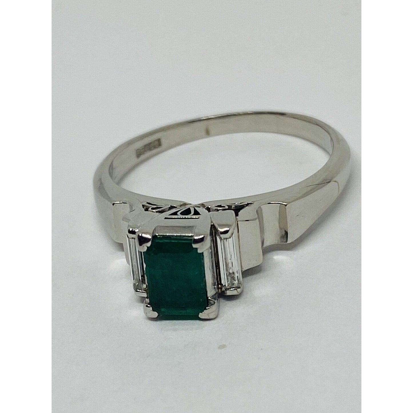Diamond .64 Emerald Diamond Platinum Engagement Cocktail Ring 7.5