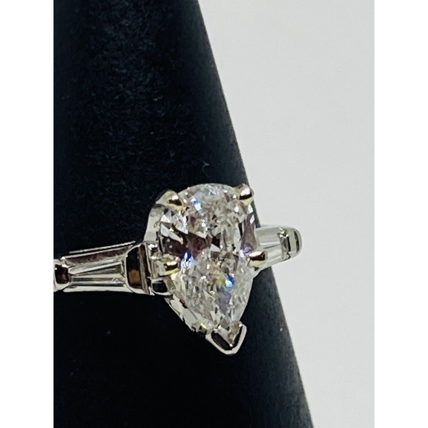 1.05 TCW Pear Shape Diamond Engagement Ring Platinum GIA Certified Size 7.5