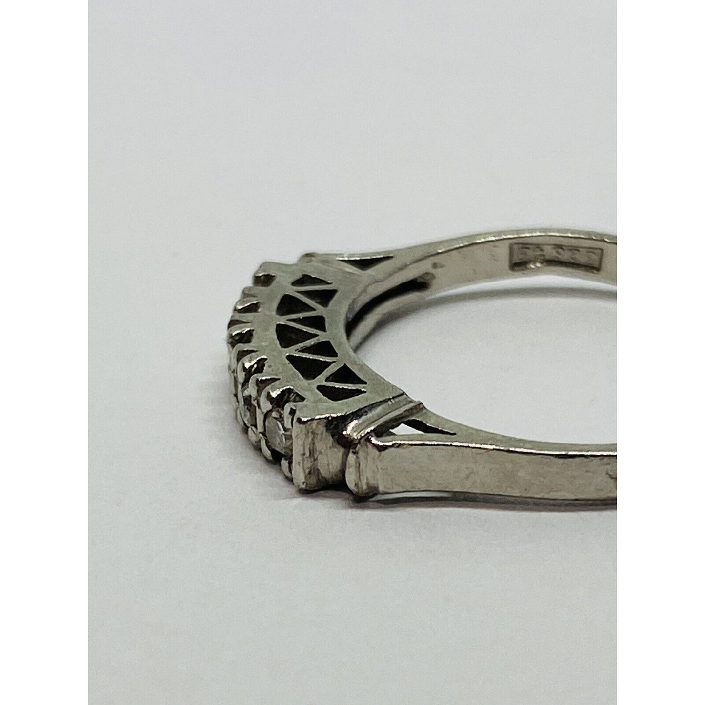 Platinum PT900 Diamond Ring 3 gms, Sz 5.5 0.13 ctw