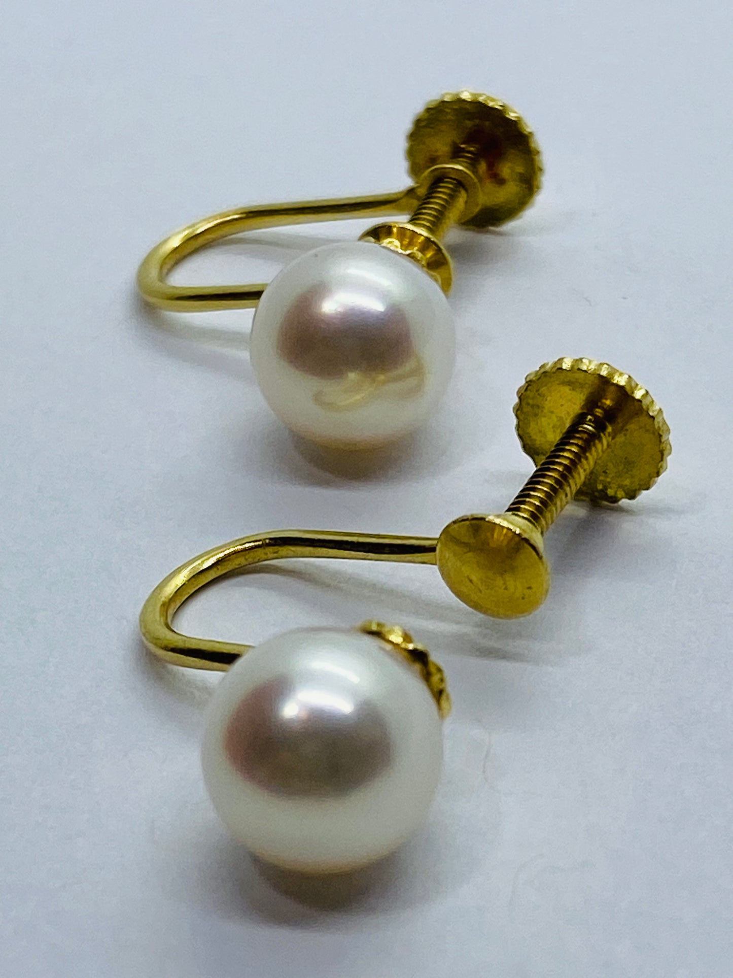 RETIRED VINTAGE TIFFANY & CO. 18K YELLOW GOLD PEARL SCREW BACK EARRINGS 7MM