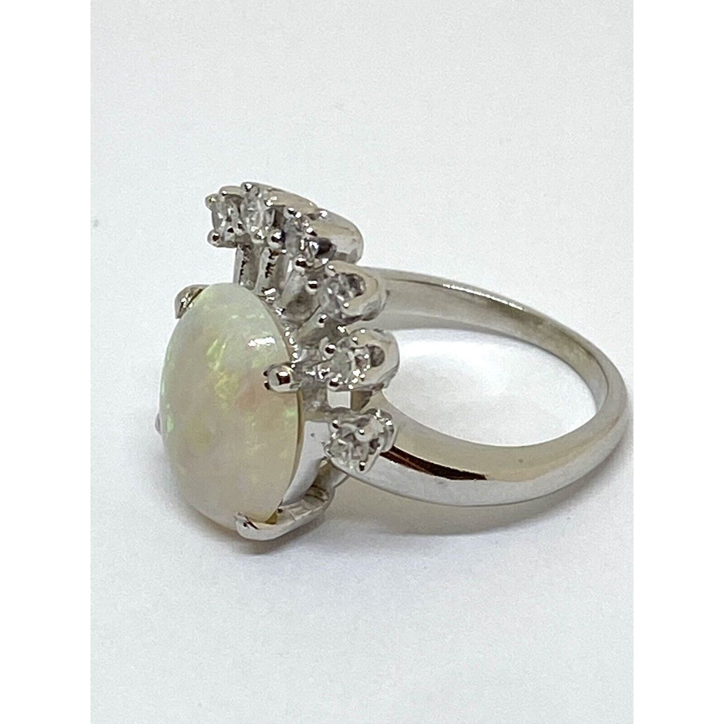 14K 2.42ct Opal And Diamond Ring Size 4.5 Excellent Condition 4.5 Grams