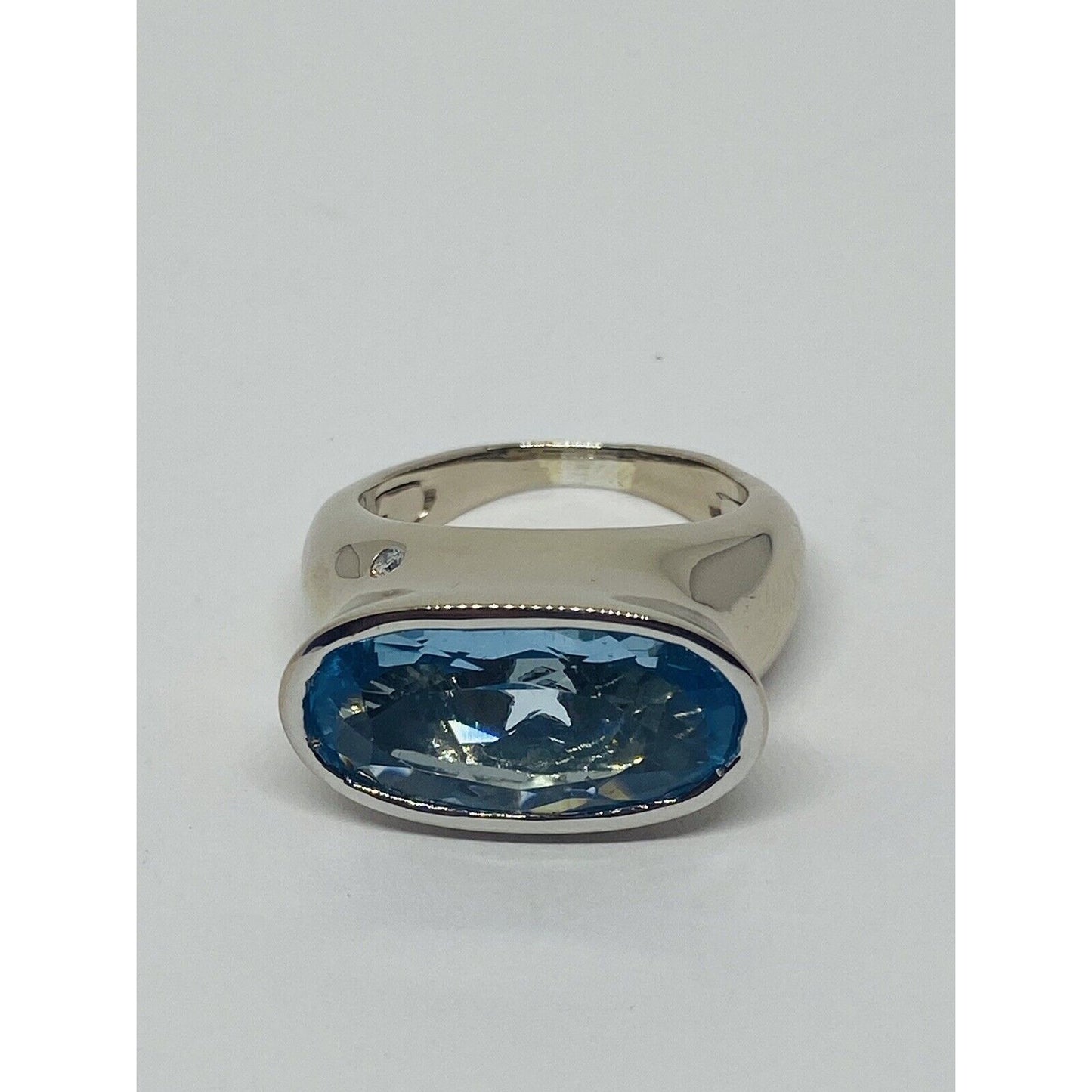 H. Stern Diamond 6.87ct Blue Topaz 18K Gold Oval Cocktail Ring 12.0 Grams Size 6