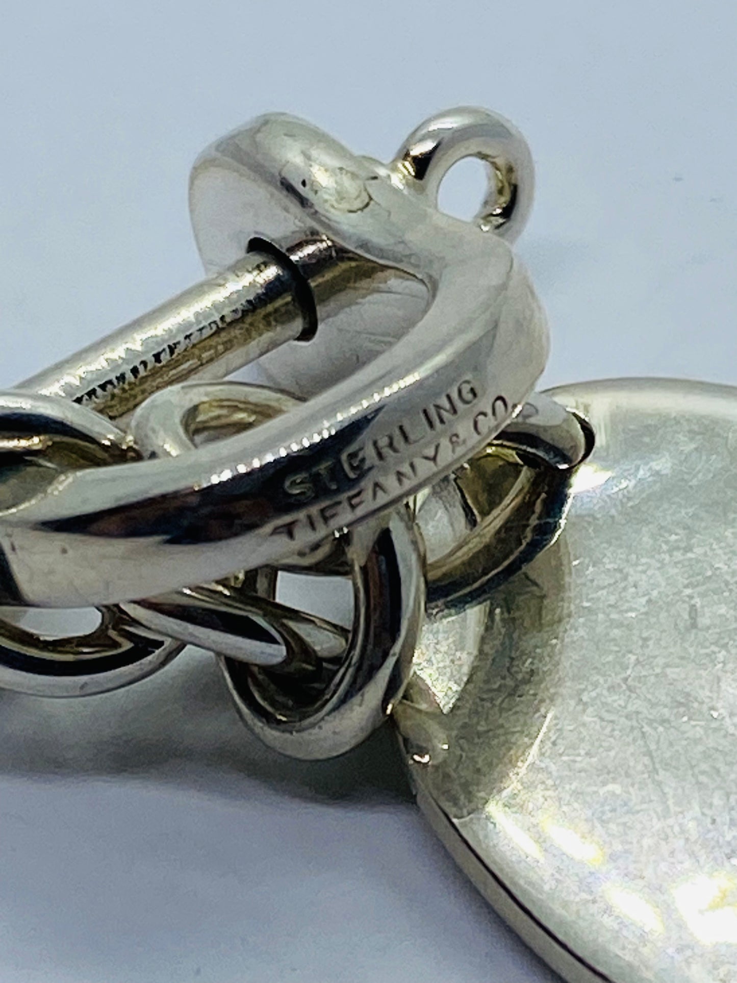 Tiffany & Co Silver Shackle Oval Key Ring Keychain Key Chain