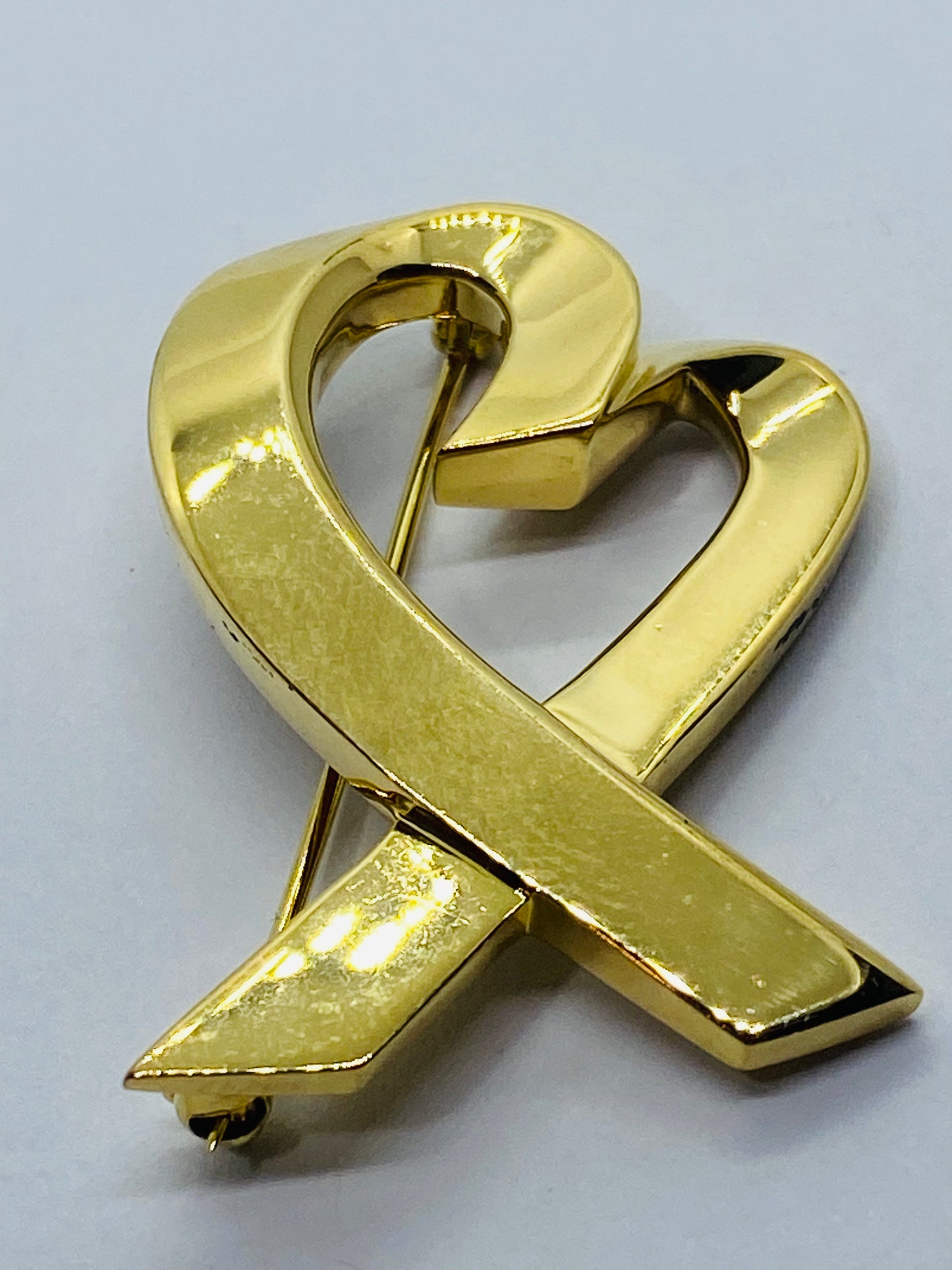 Tiffany & Co Paloma Picasso 18K Yellow Gold Loving Heart Brooch Pin Large 1.25"