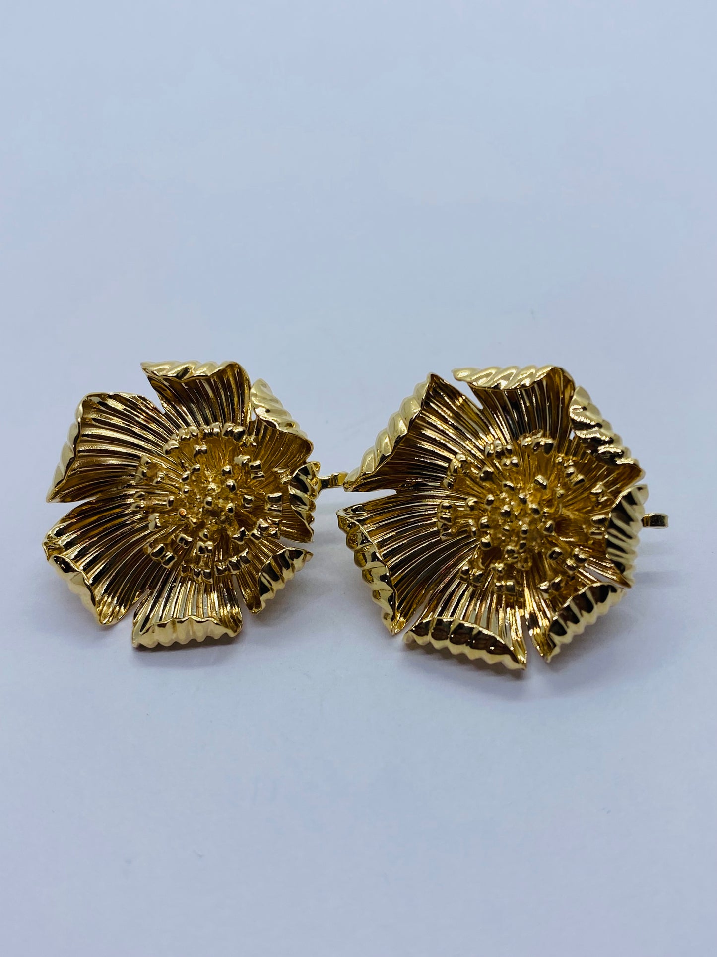 TIFFANY & CO FLOWER 14K YELLOW GOLD EARRINGS MINT 25MM 17.3 Grams